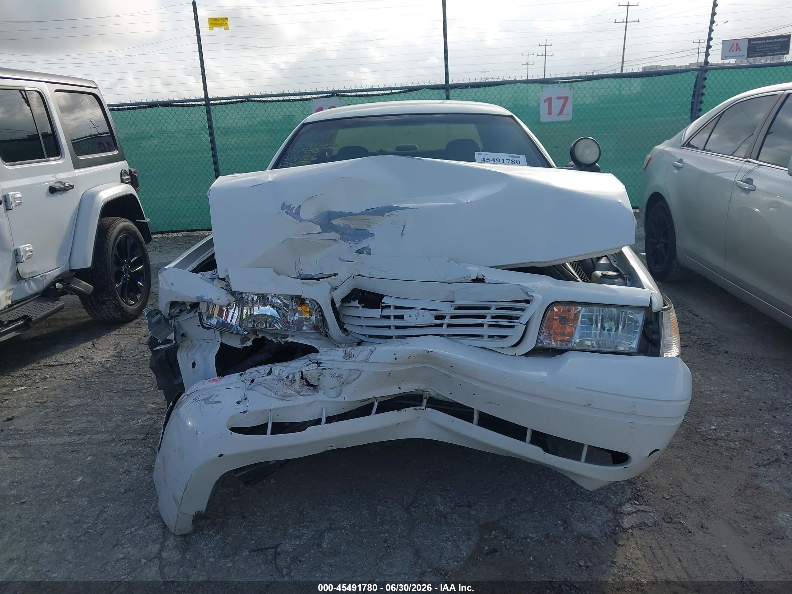 2008 Ford Crown Victoria Police/police Interceptor White vin: 2FAFP71V68X137438