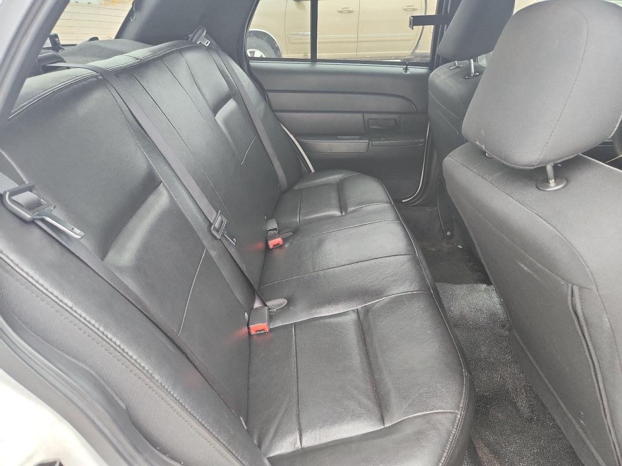 2008 Ford Crown Victoria Police Interceptor Gray vin: 2FAFP71V88X179562