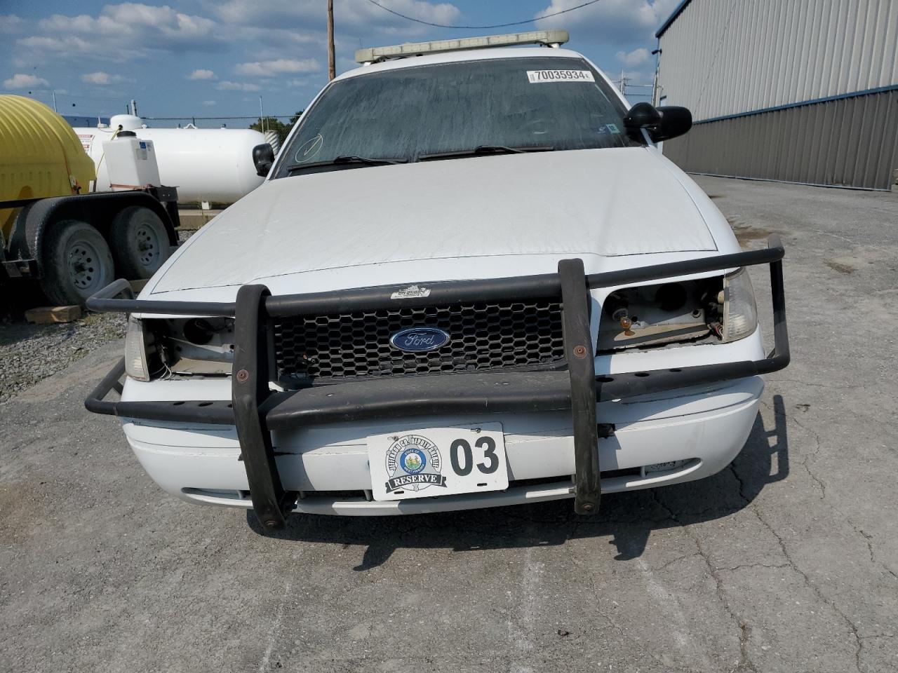 2005 Ford Crown Vict White vin: 2FAFP71W15X123208