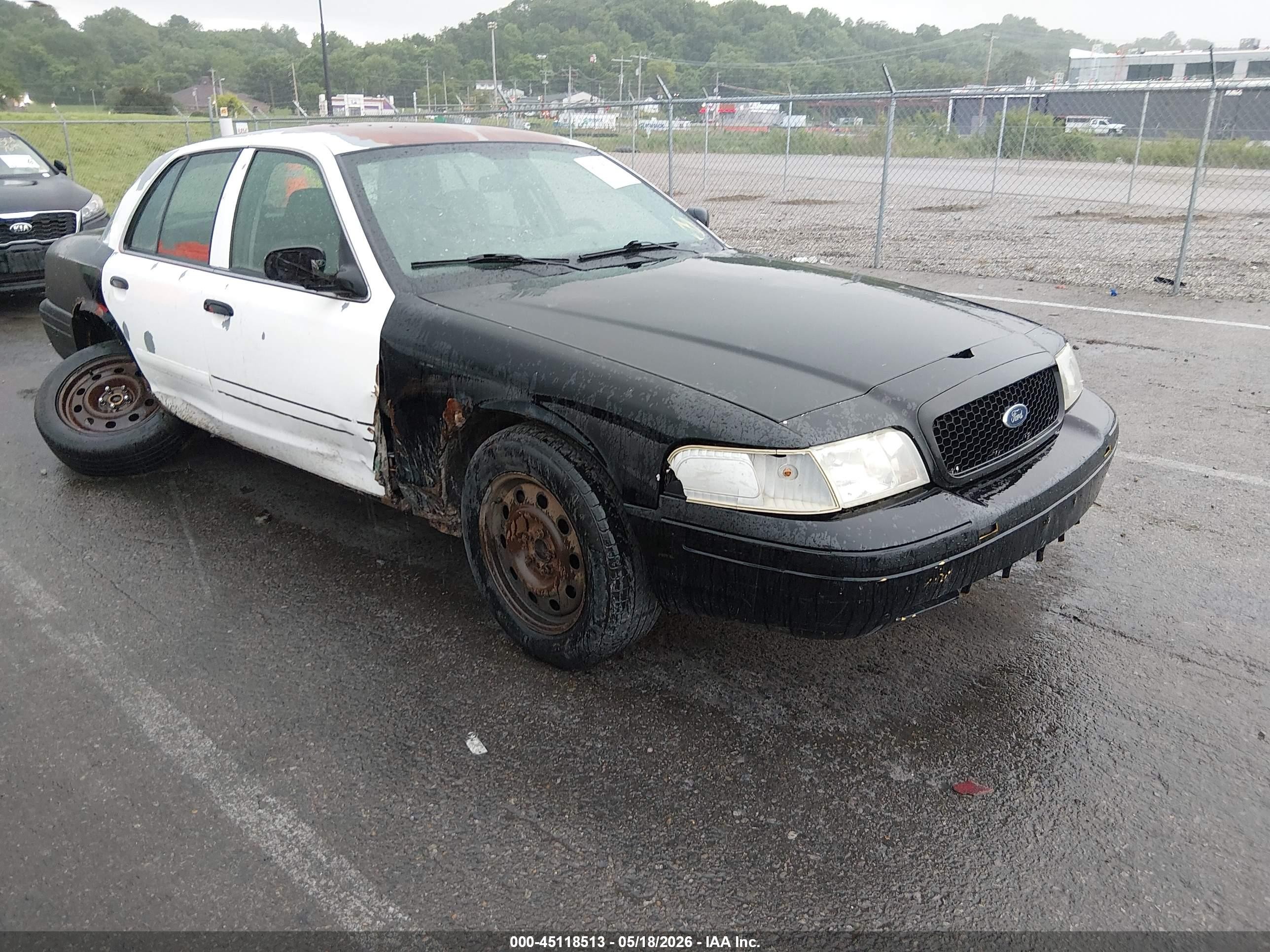 2007 Ford Crown Victoria Police/police Interceptor Black vin: 2FAFP71W17X103818