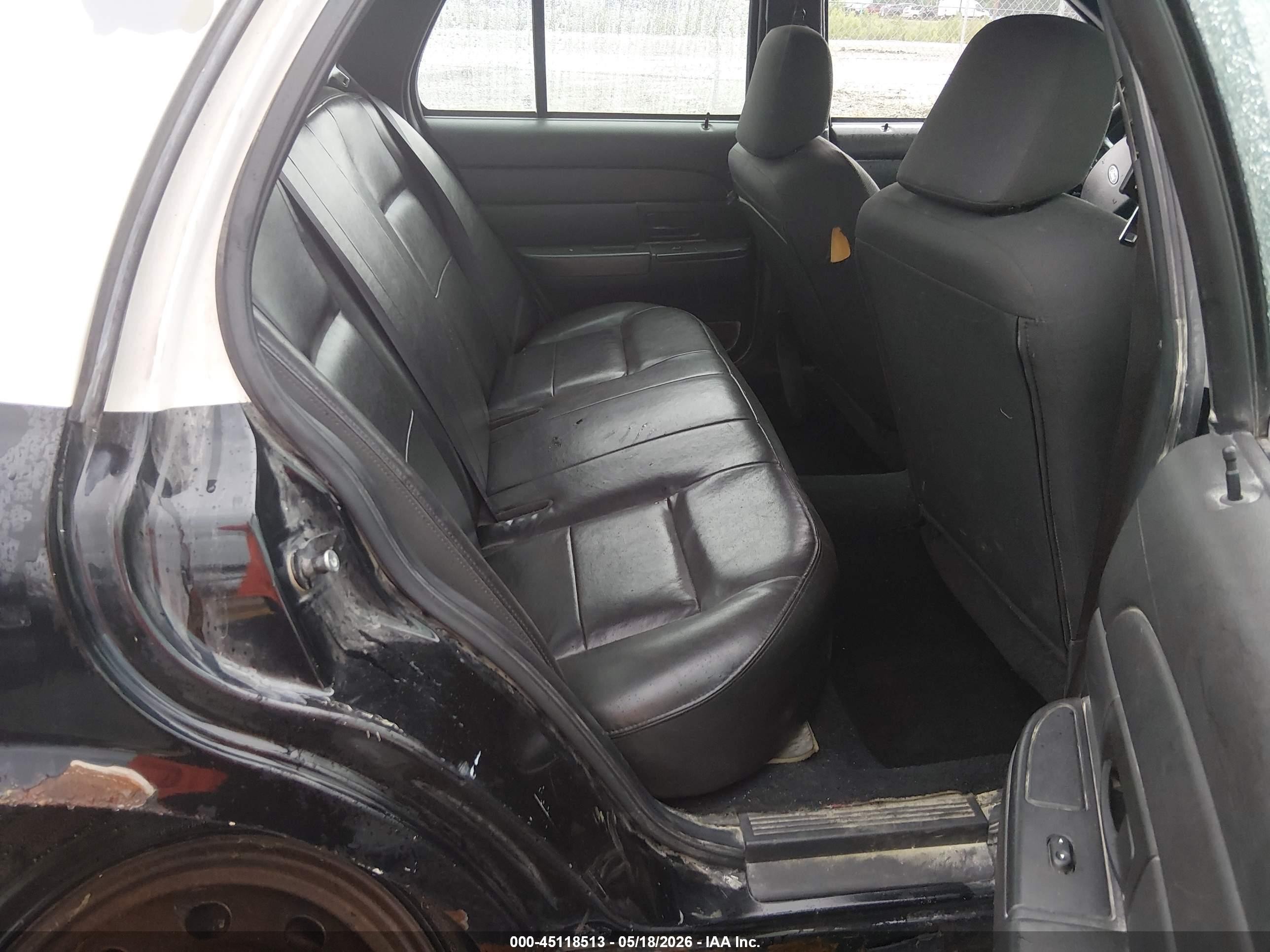 2007 Ford Crown Victoria Police/police Interceptor Black vin: 2FAFP71W17X103818