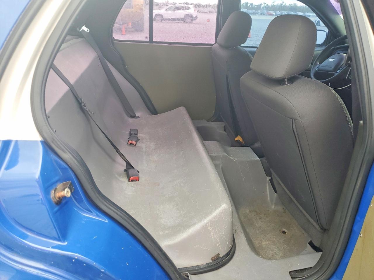 2004 Ford Crown Victoria Police Interceptor Blue vin: 2FAFP71W24X127167