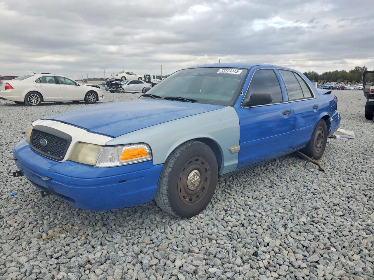 2004 Ford Crown Victoria Police Interceptor Blue vin: 2FAFP71W24X127167