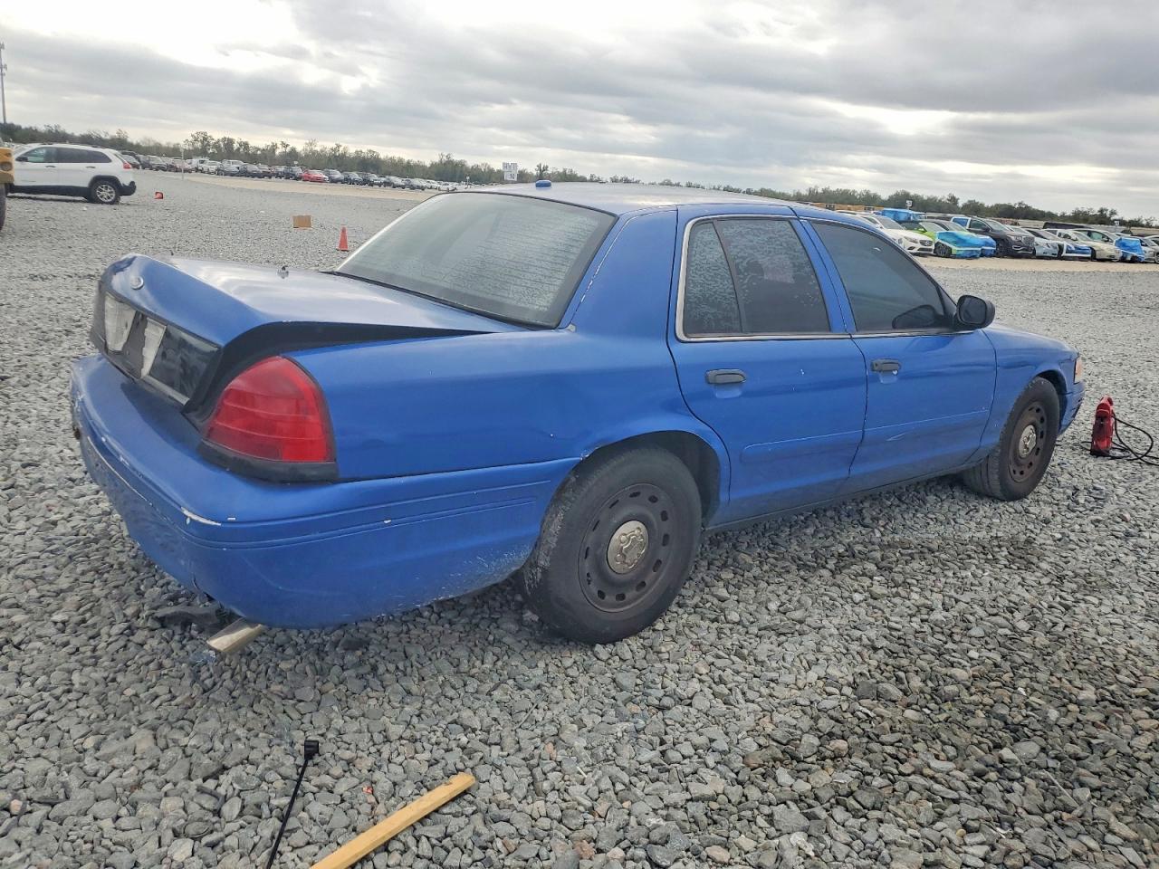 2004 Ford Crown Victoria Police Interceptor Blue vin: 2FAFP71W24X127167