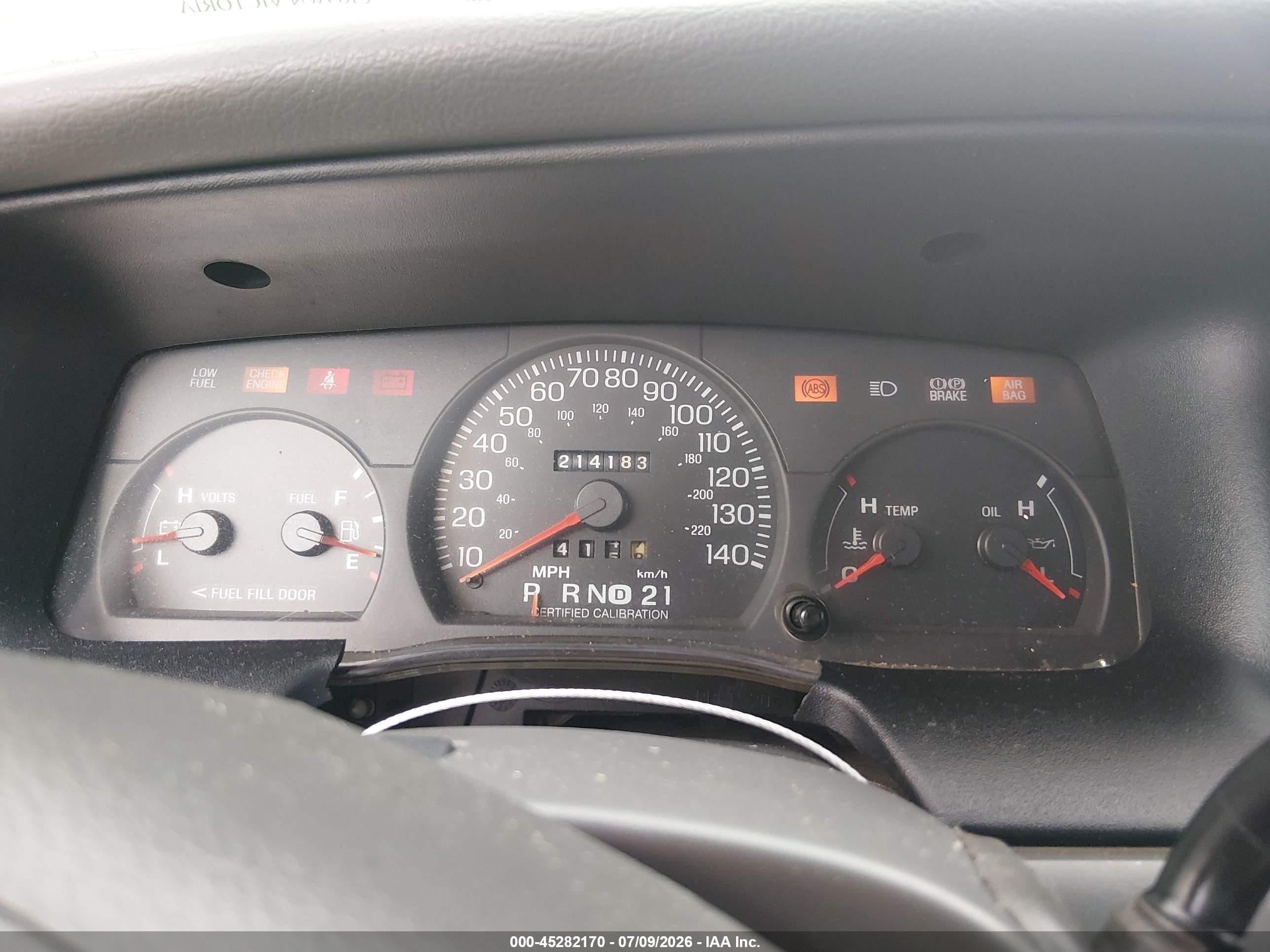 2005 Ford Crown Victoria Police Белый vin: 2FAFP71W25X132659