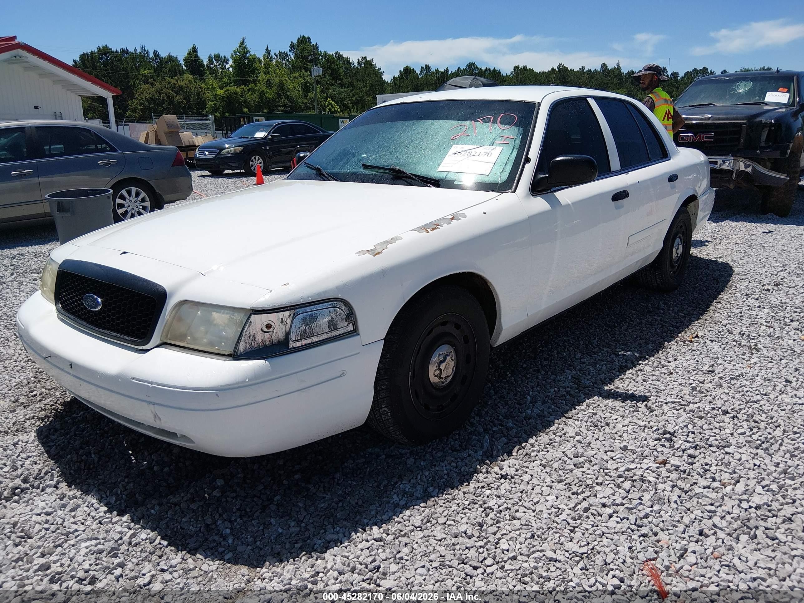 2005 Ford Crown Victoria Police Белый vin: 2FAFP71W25X132659