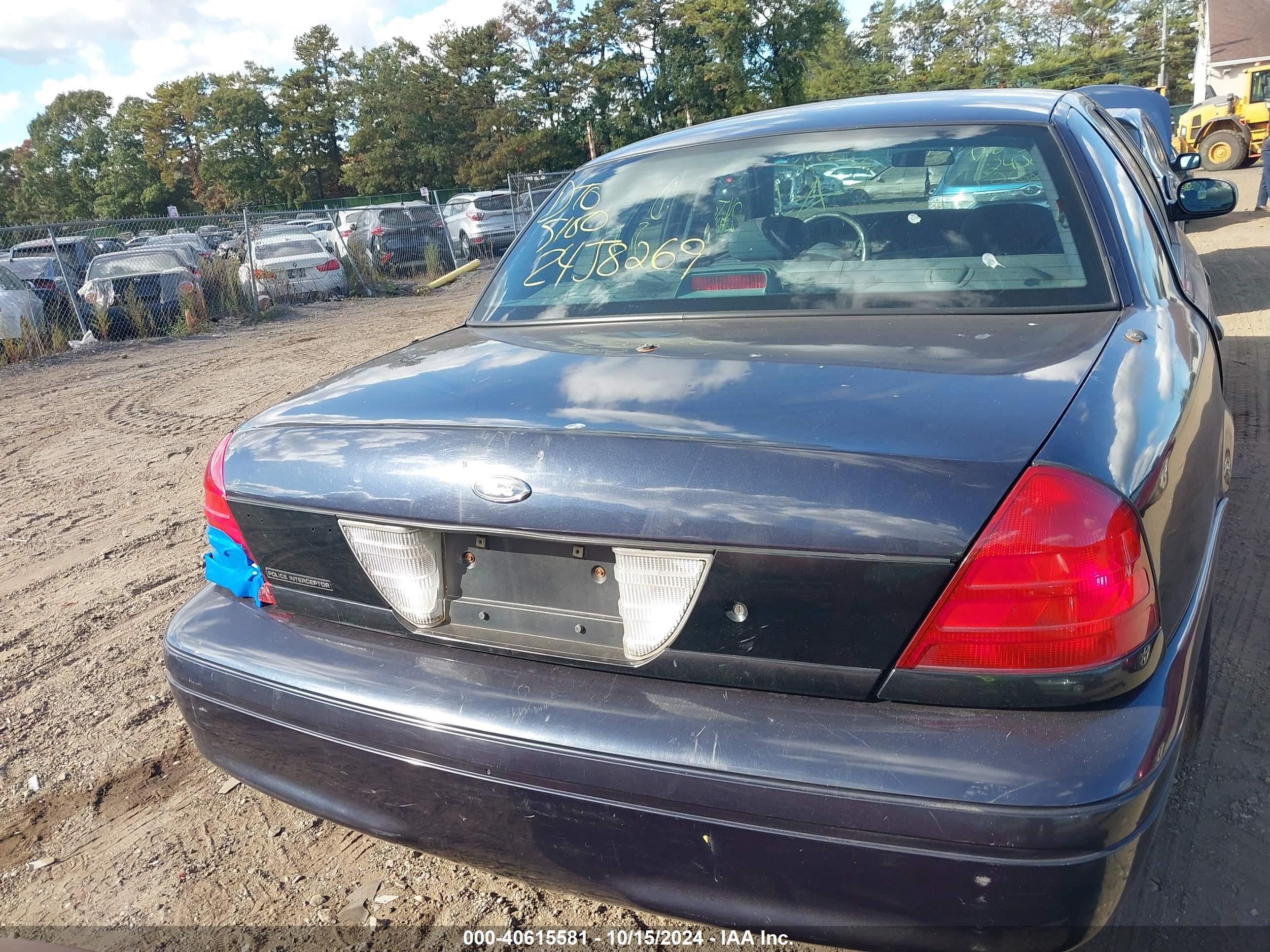 2002 Ford Crown Victoria Natural Gas Vehicle/police/police Street Appearance Black vin: 2FAFP71W42X116426