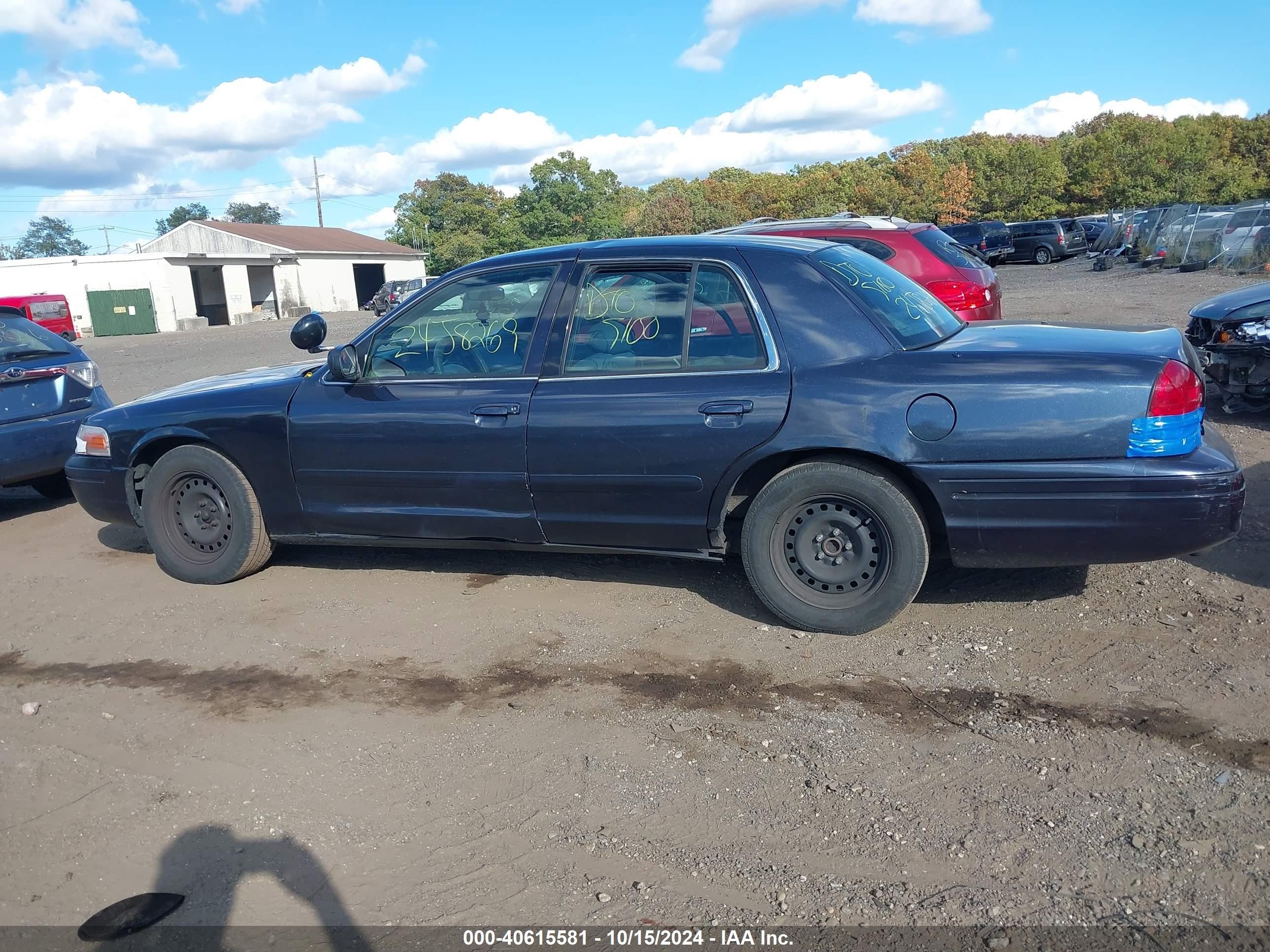 2002 Ford Crown Victoria Natural Gas Vehicle/police/police Street Appearance Black vin: 2FAFP71W42X116426