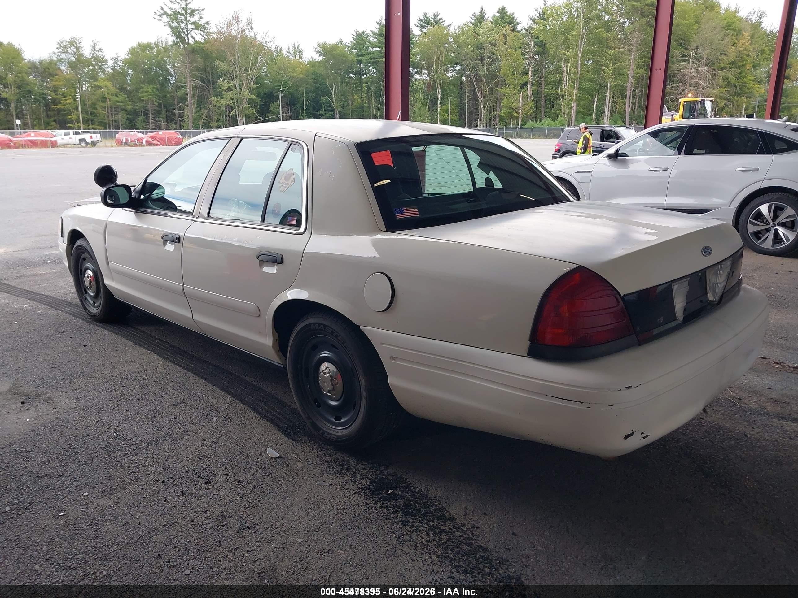 2003 Ford Crown Victoria Police Белый vin: 2FAFP71W43X171833
