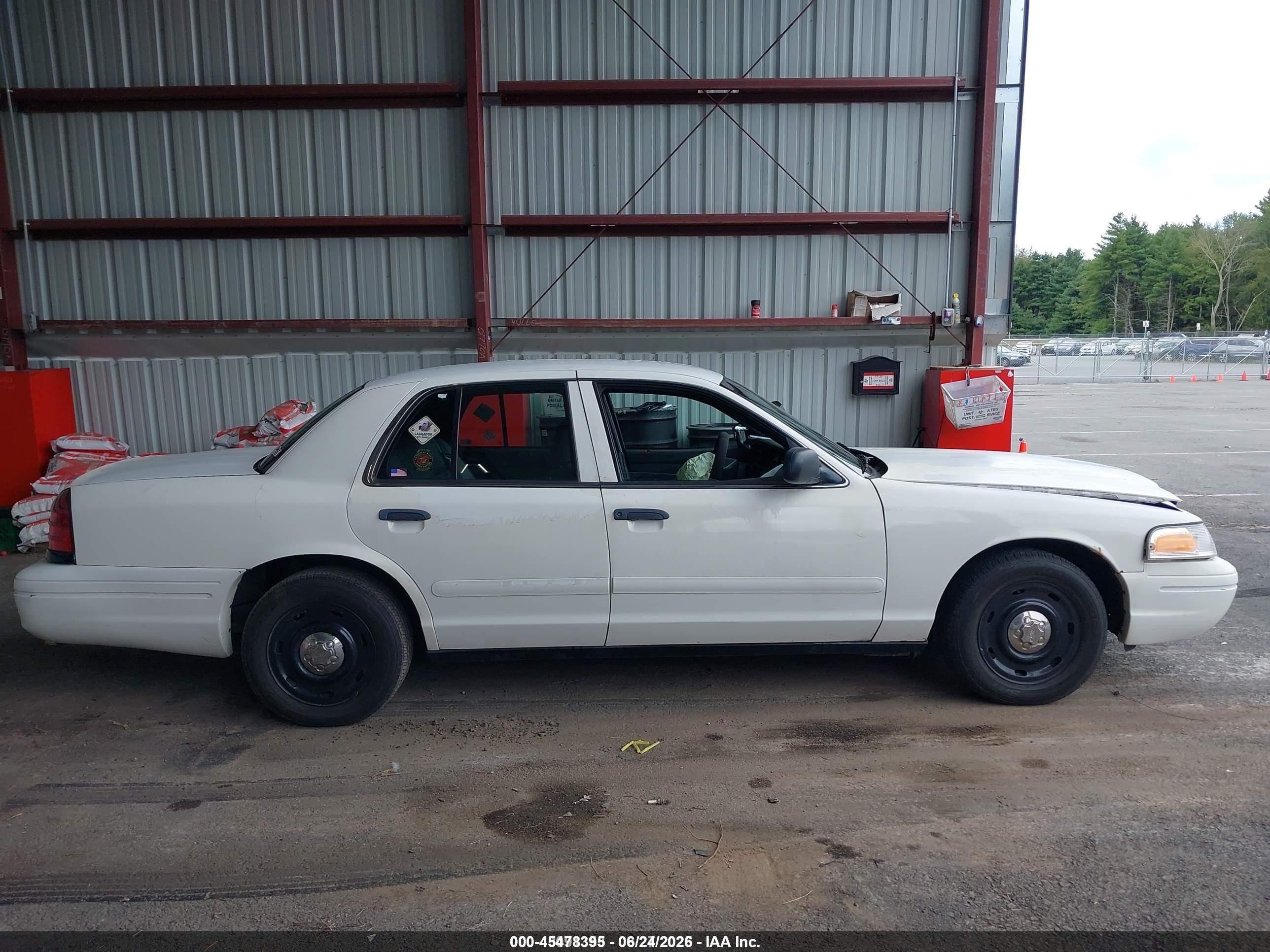 2003 Ford Crown Victoria Police Белый vin: 2FAFP71W43X171833