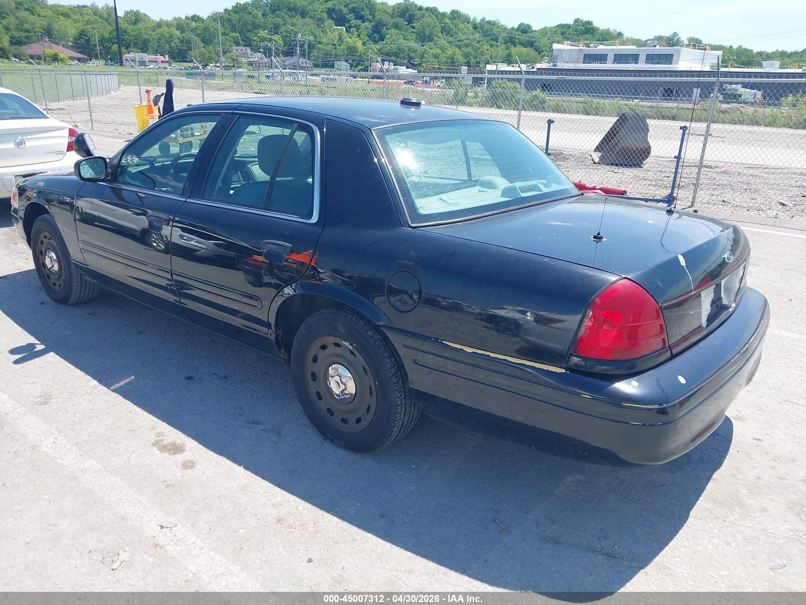 2005 Ford Crown Victoria Police Black vin: 2FAFP71W45X115538