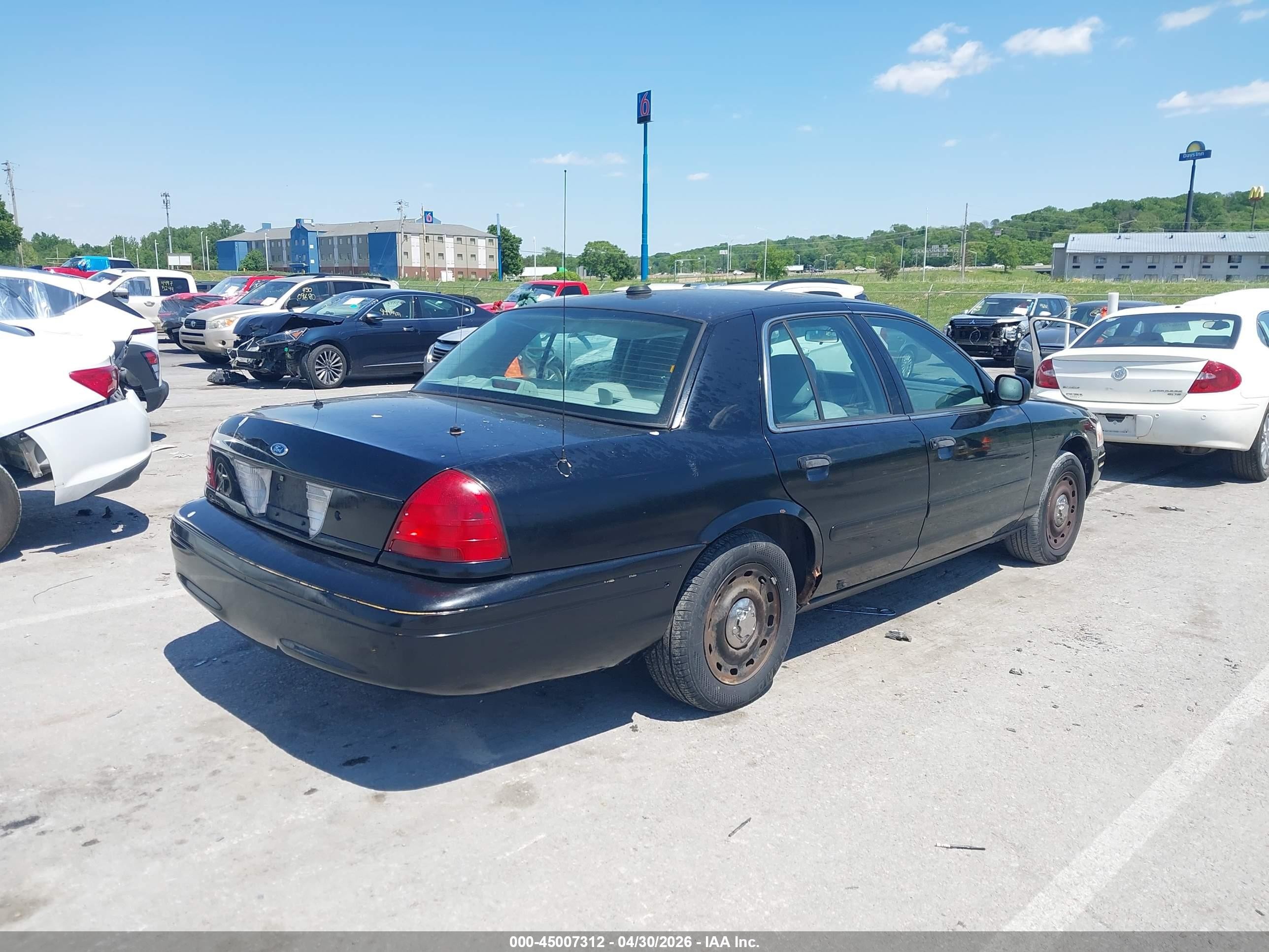 2005 Ford Crown Victoria Police Black vin: 2FAFP71W45X115538