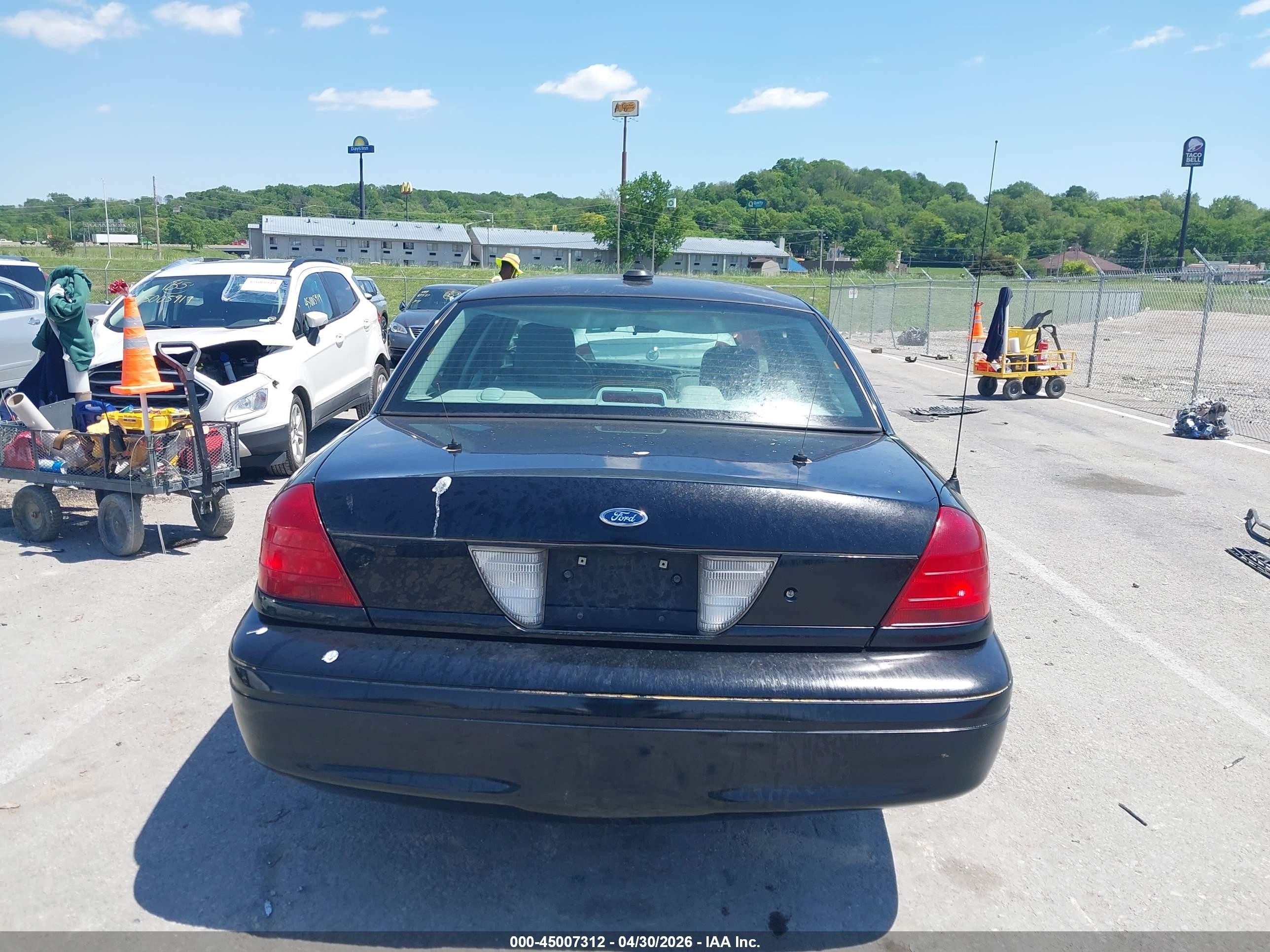 2005 Ford Crown Victoria Police Black vin: 2FAFP71W45X115538