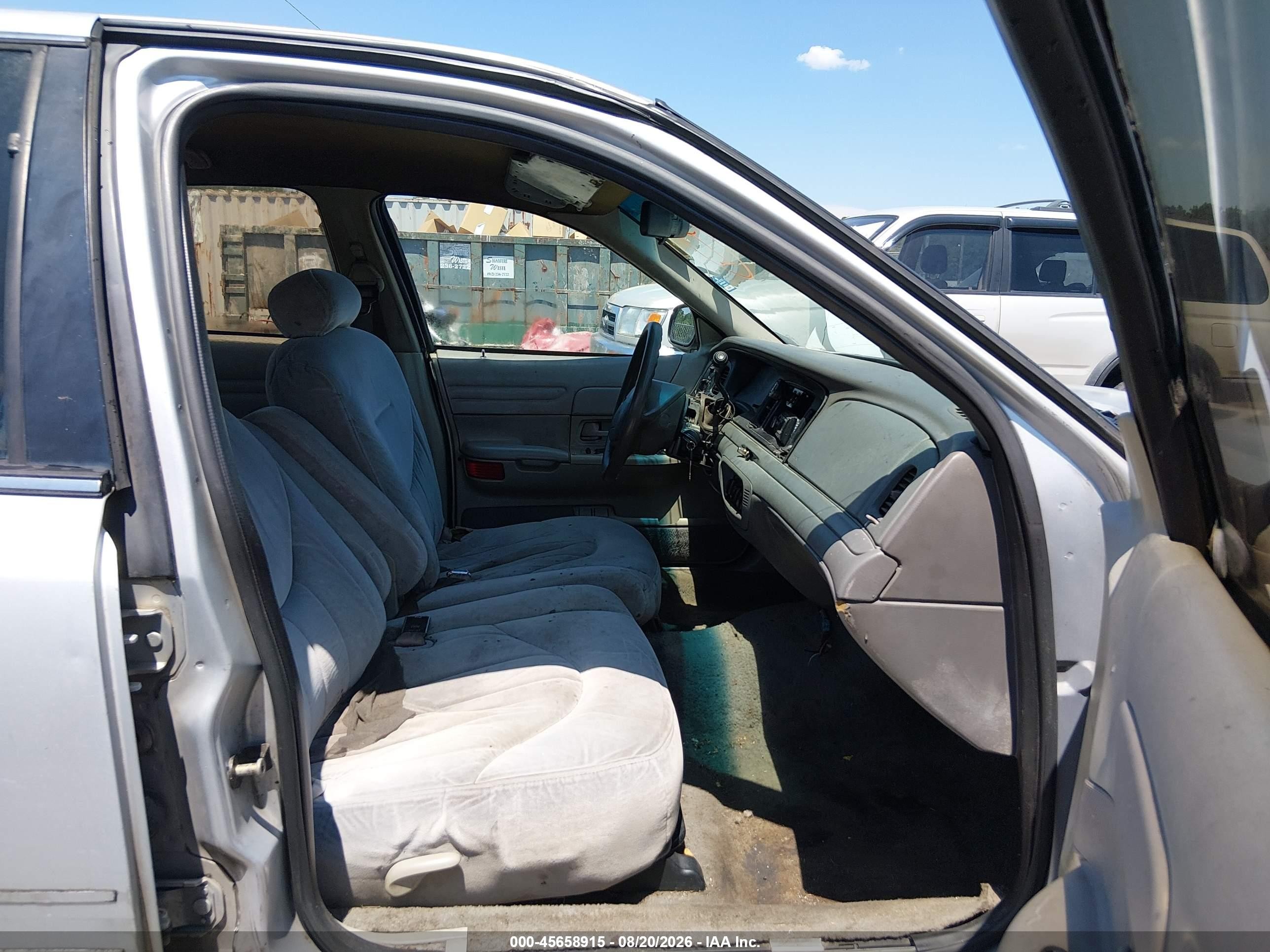 1999 Ford Crown Victoria Police Interceptor Gray vin: 2FAFP71W4XX134903