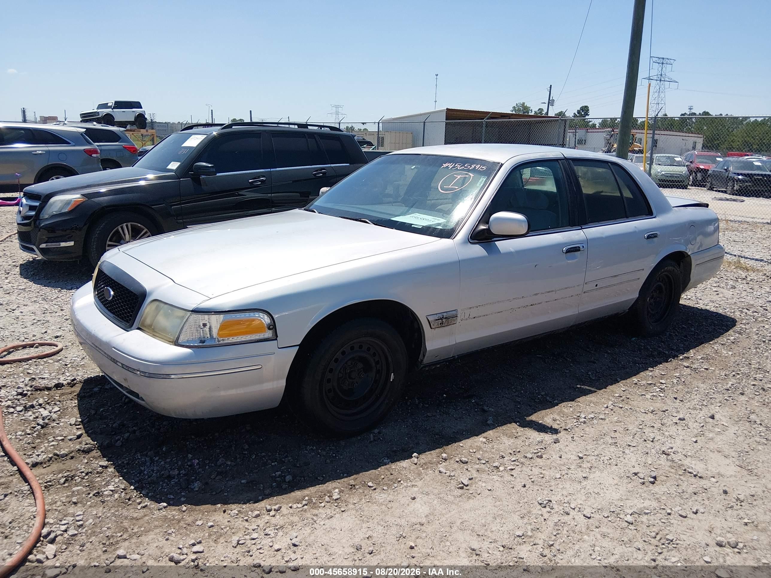1999 Ford Crown Victoria Police Interceptor Gray vin: 2FAFP71W4XX134903