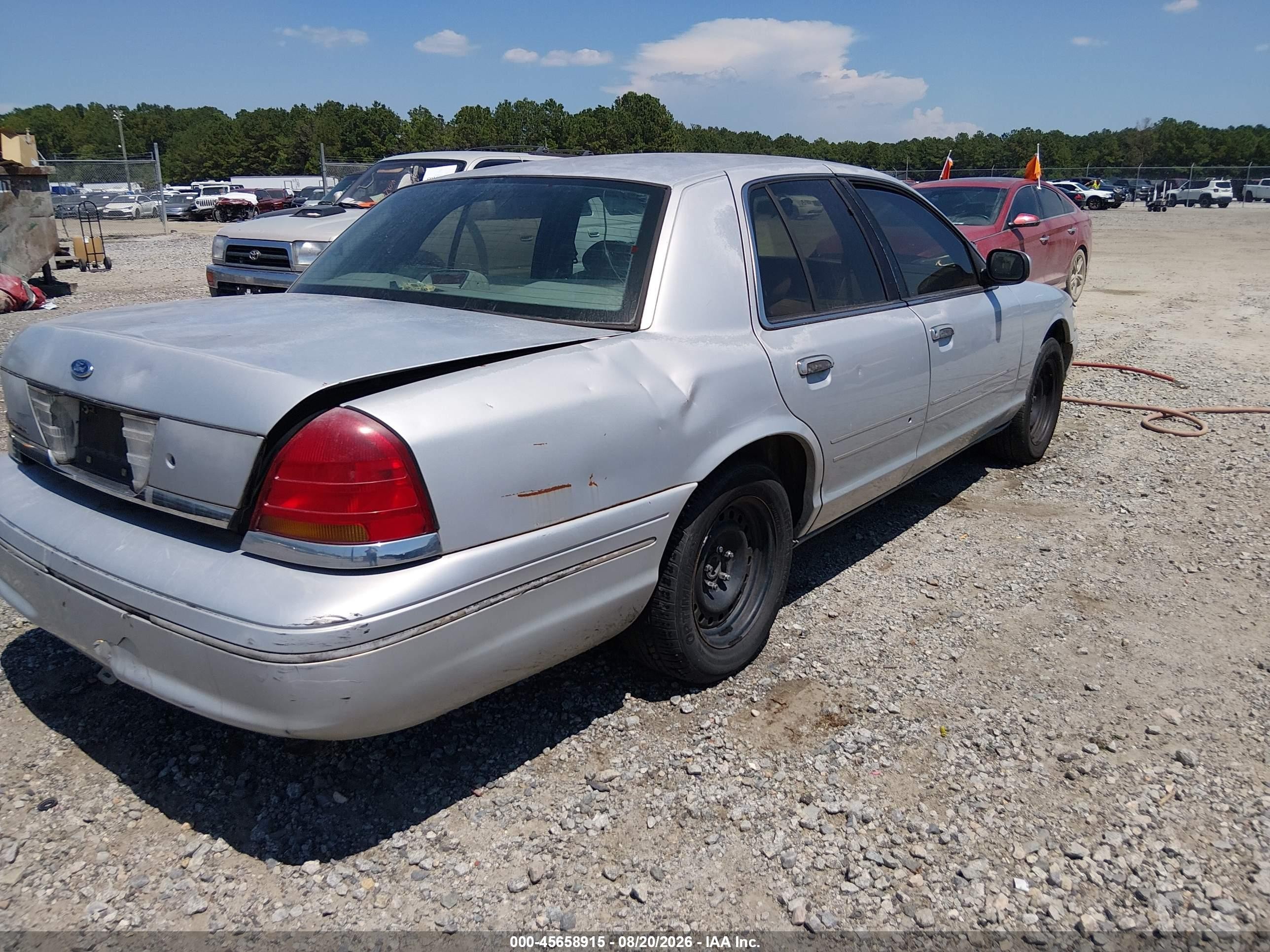 1999 Ford Crown Victoria Police Interceptor Gray vin: 2FAFP71W4XX134903