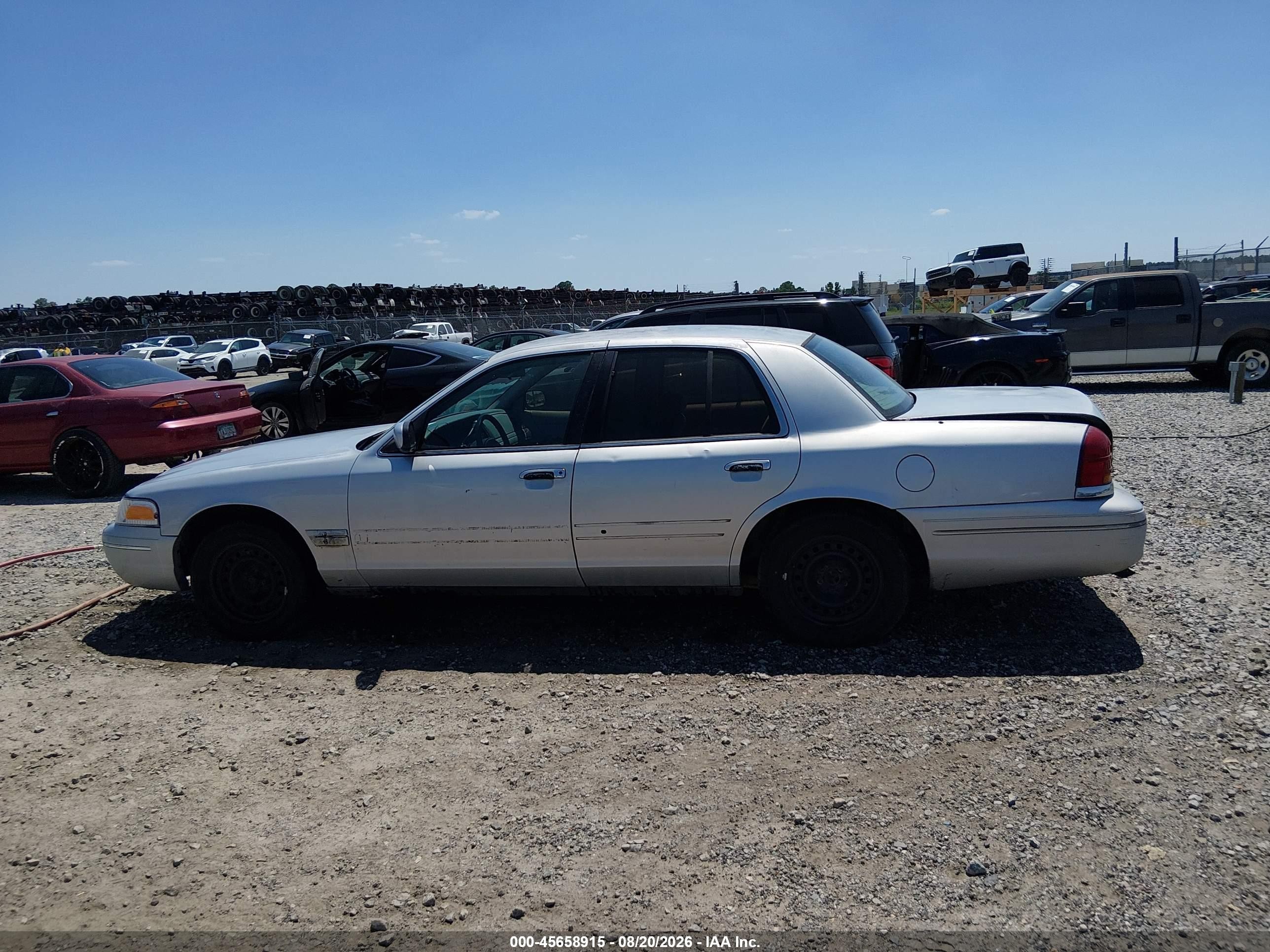 1999 Ford Crown Victoria Police Interceptor Gray vin: 2FAFP71W4XX134903