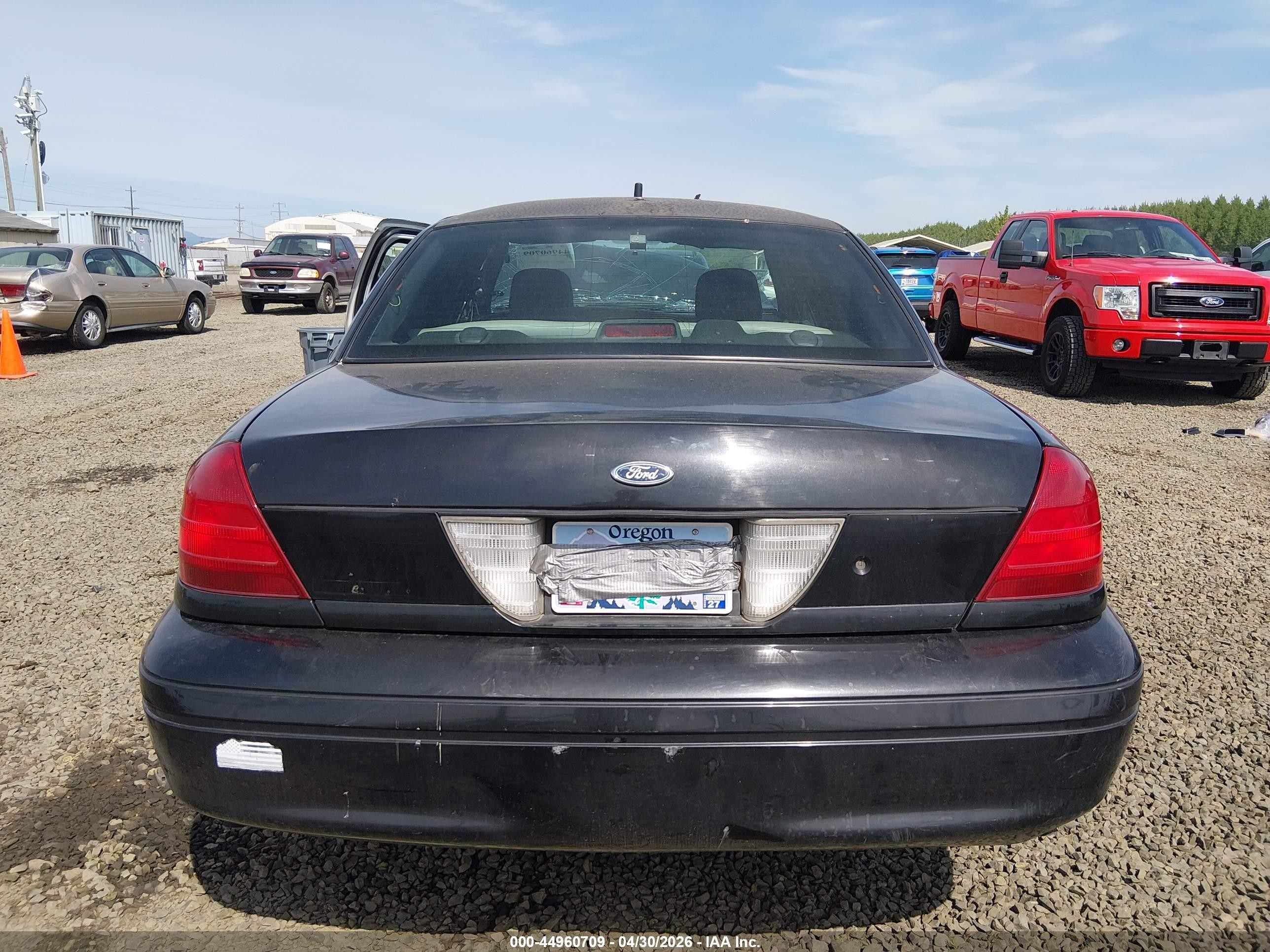 2007 Ford Crown Victoria Police/police Interceptor Черный vin: 2FAFP71W57X115518