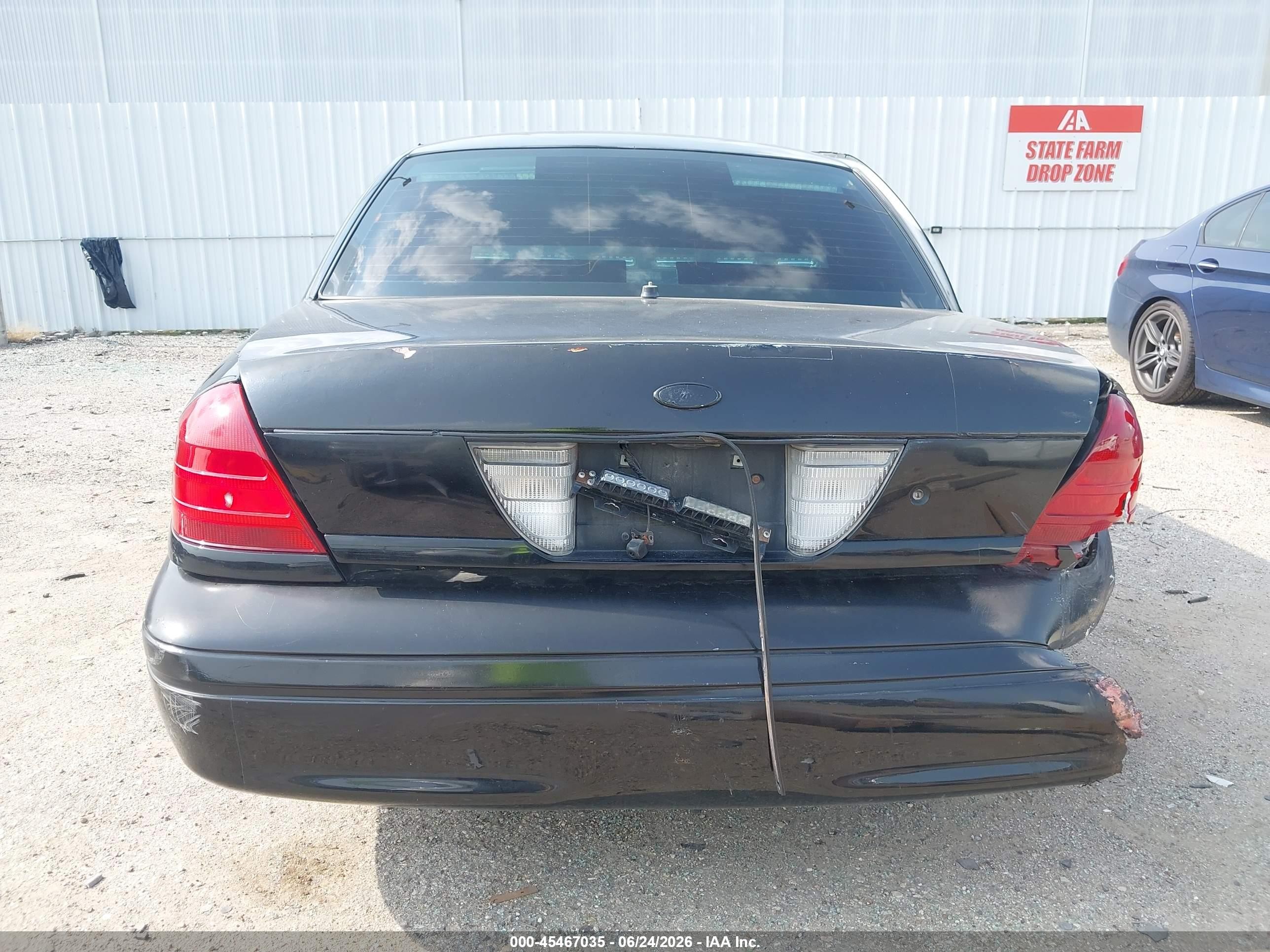 2007 Ford Crown Victoria Police/police Interceptor Black vin: 2FAFP71W57X163438