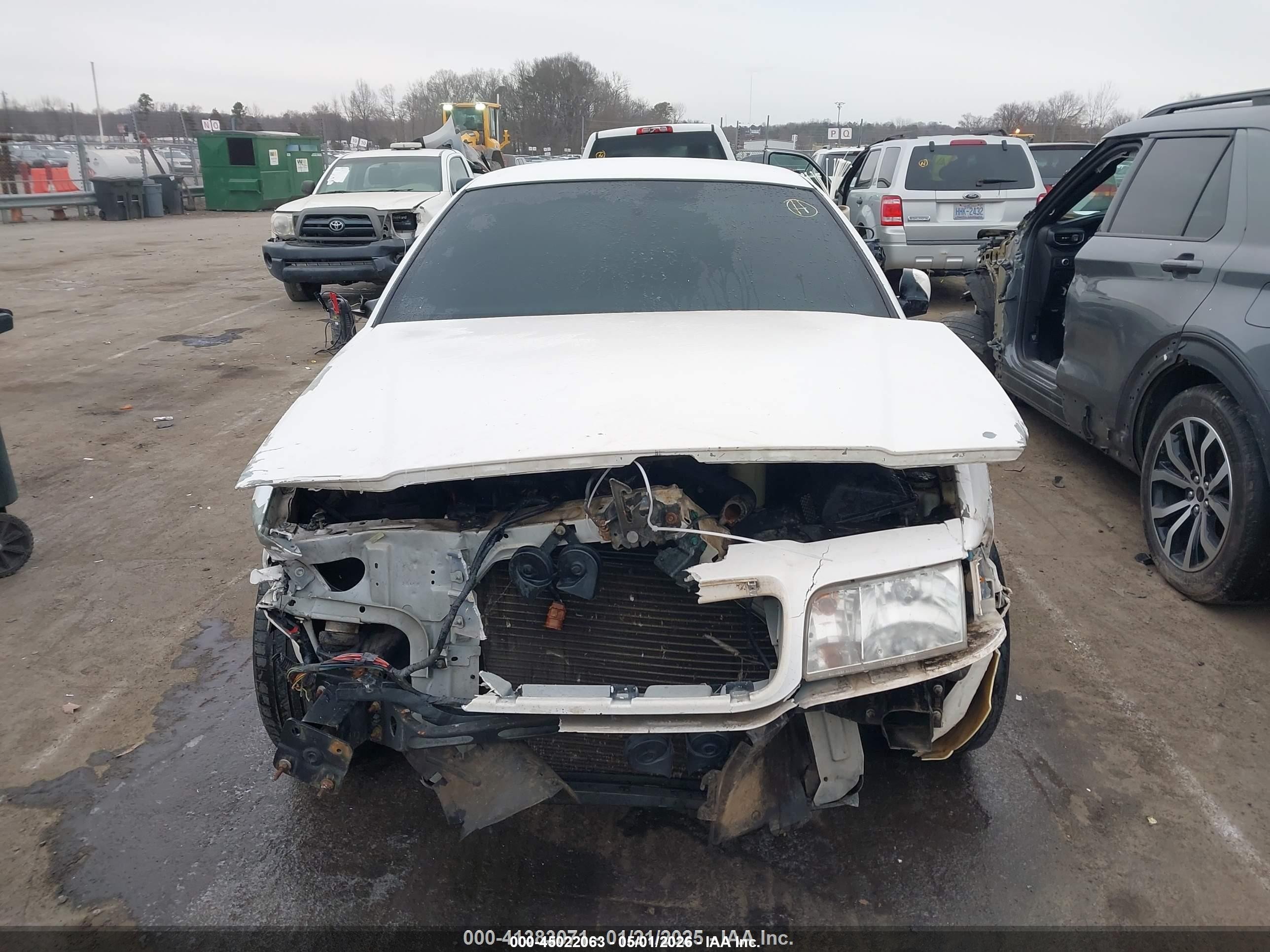 2001 Ford Crown Victoria Police Interceptor Белый vin: 2FAFP71W61X168414