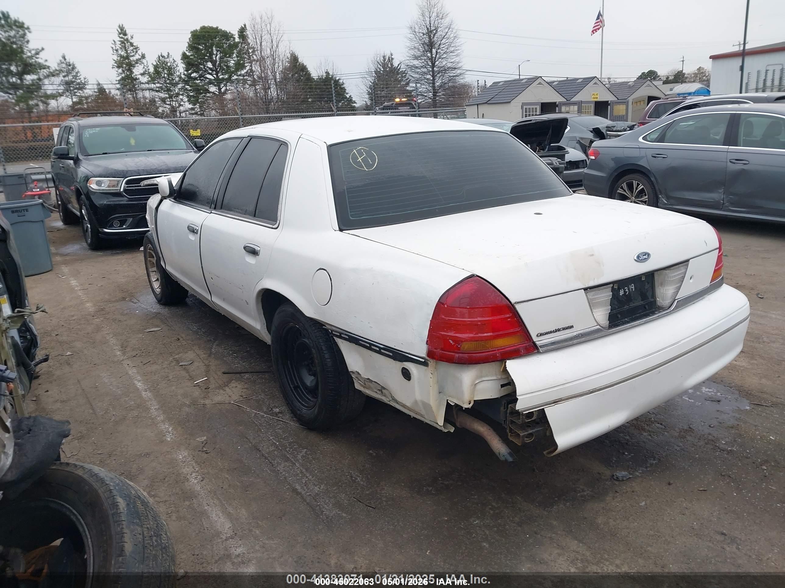 2001 Ford Crown Victoria Police Interceptor Белый vin: 2FAFP71W61X168414