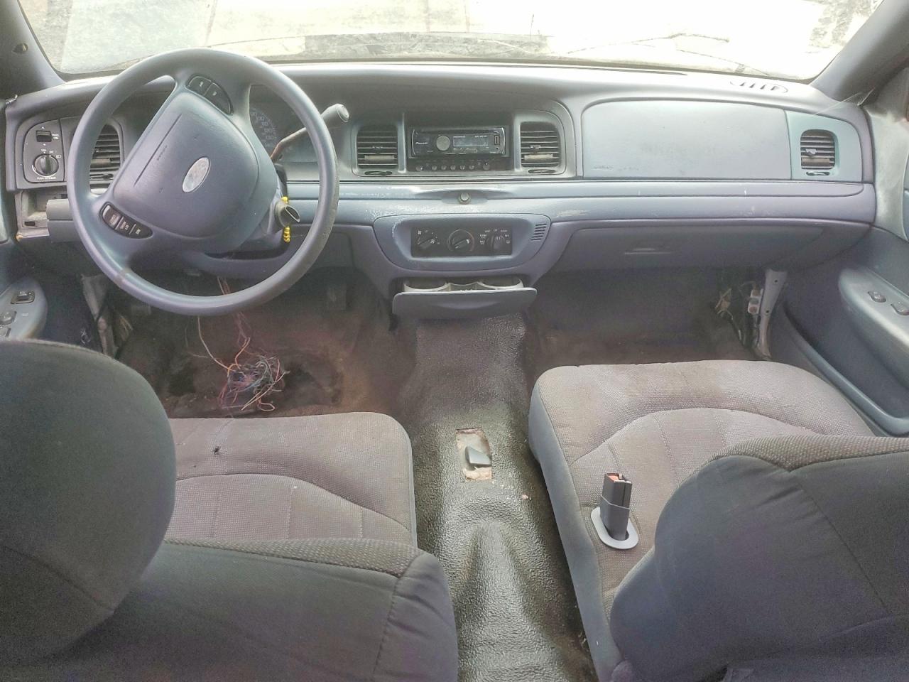 2002 Ford Crown Victoria Police Interceptor Black vin: 2FAFP71W92X129446