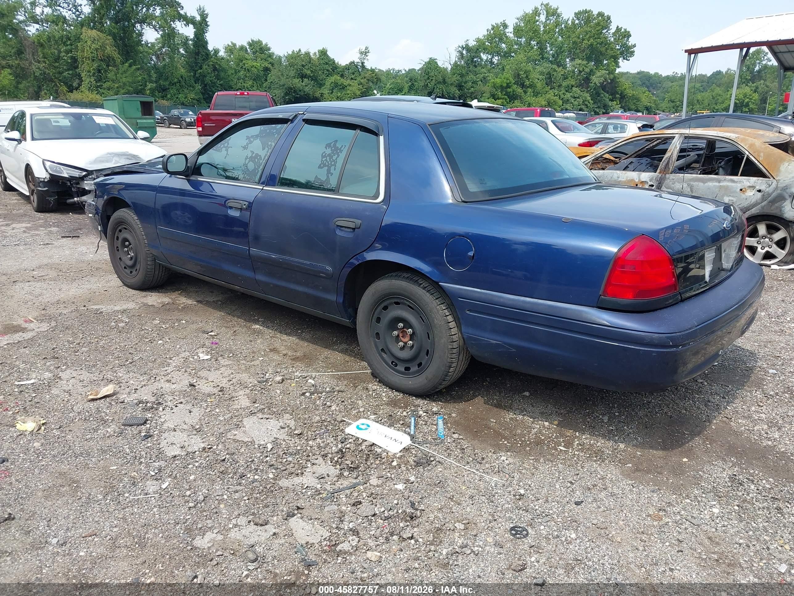 2005 Ford Crown Victoria Police Blue vin: 2FAFP71W95X158577