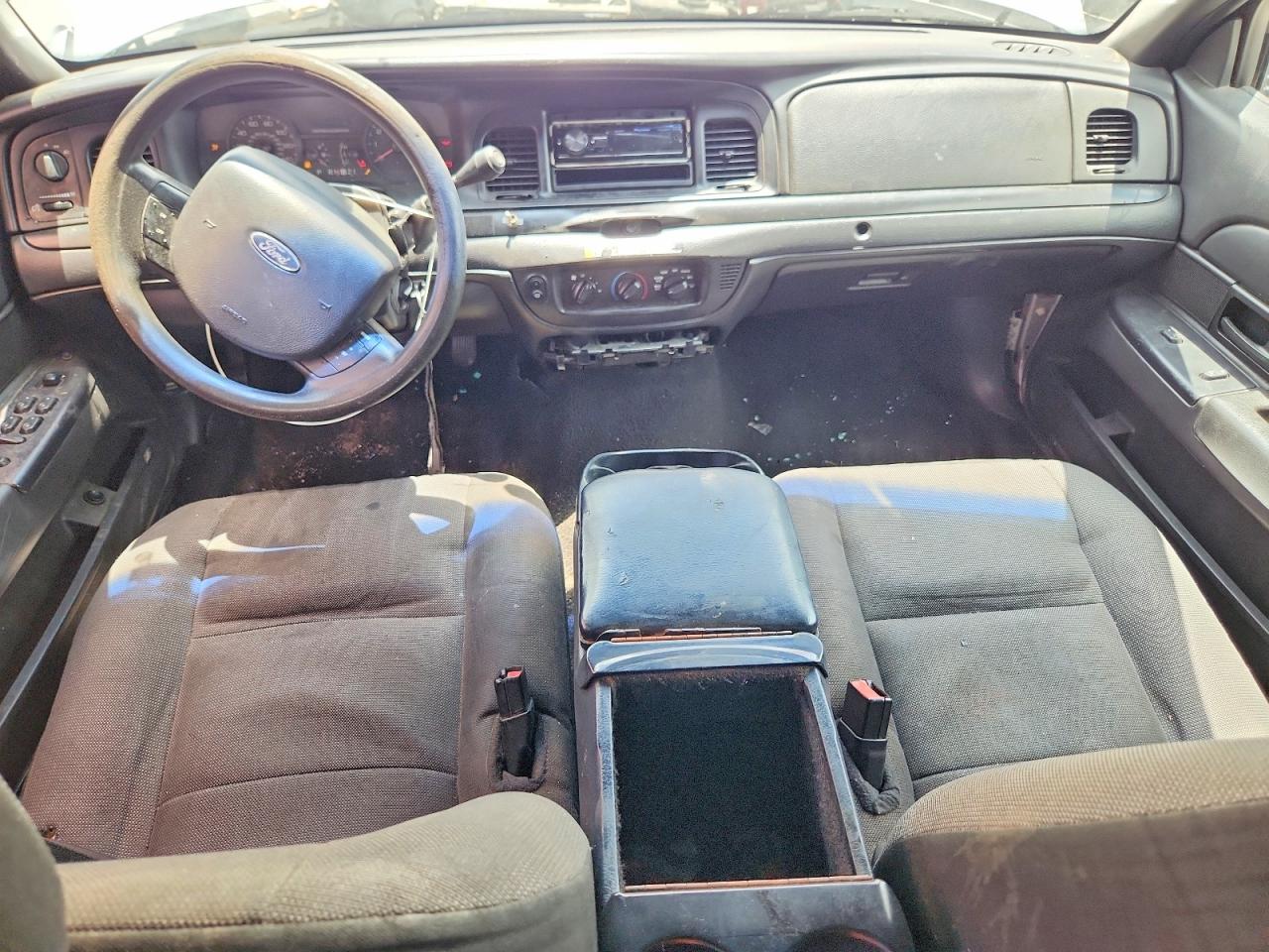 2007 Ford Crown Victoria Police Interceptor Silver vin: 2FAFP71WX7X135666