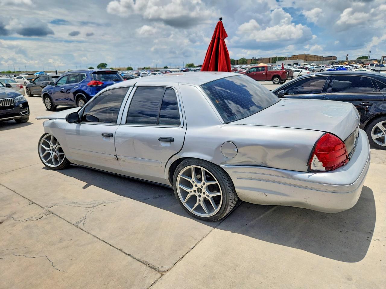 2007 Ford Crown Victoria Police Interceptor Silver vin: 2FAFP71WX7X135666