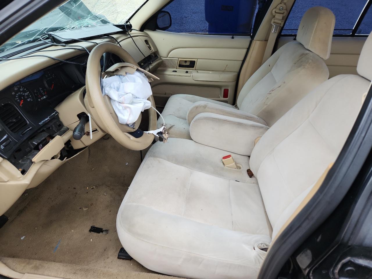 2008 Ford Crown Victoria Black vin: 2FAFP73V88X106558
