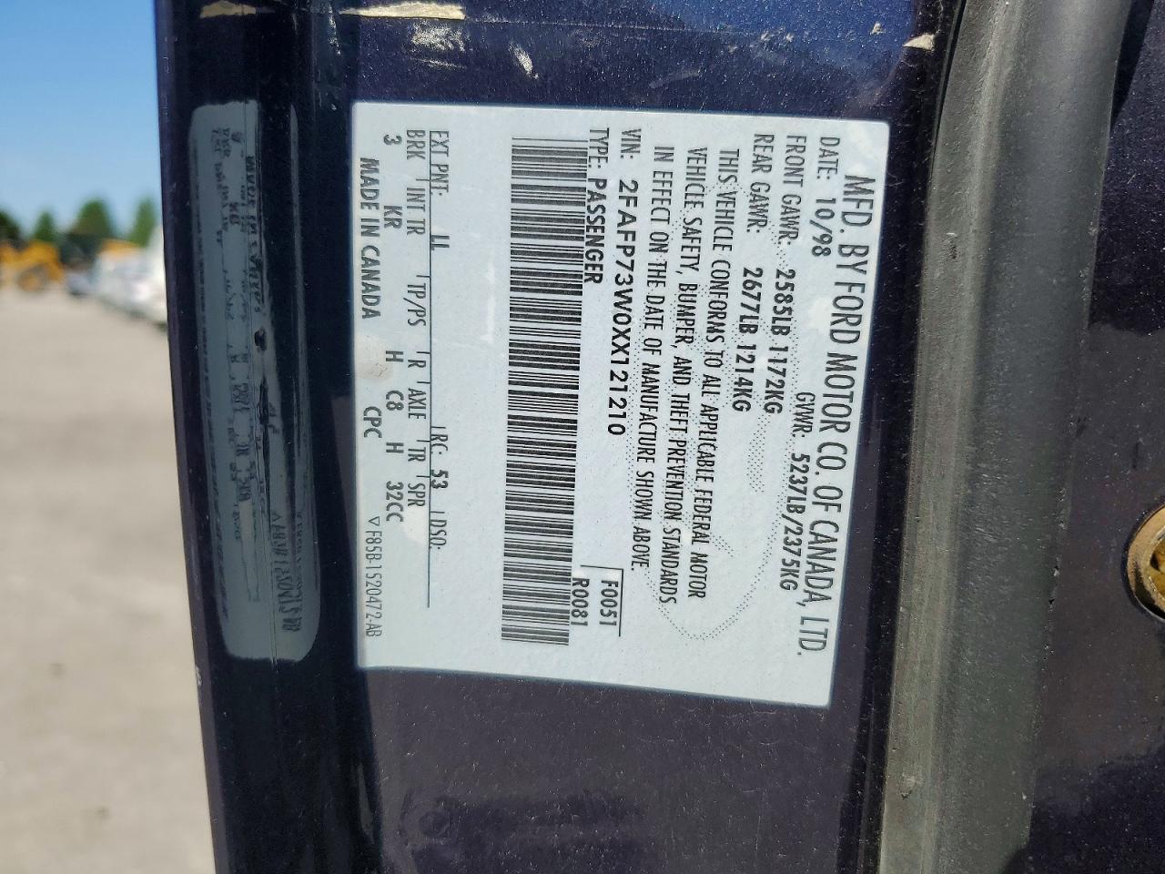 1999 Ford Crown Victoria Blue vin: 2FAFP73W0XX121210