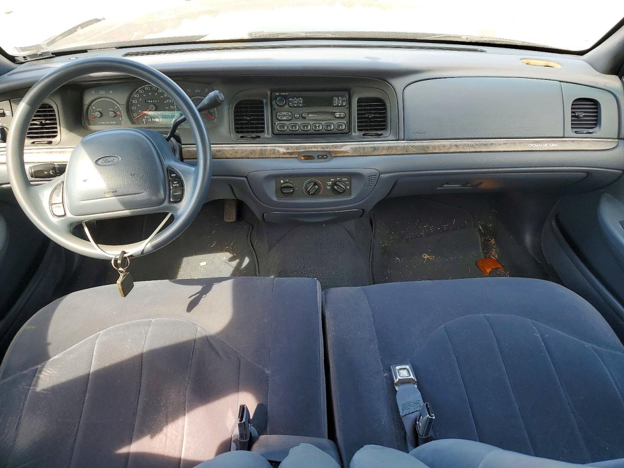 1999 Ford Crown Victoria Blue vin: 2FAFP73W0XX121210