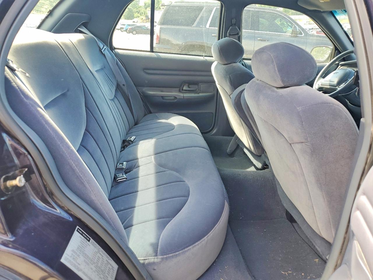 1999 Ford Crown Victoria Blue vin: 2FAFP73W0XX121210
