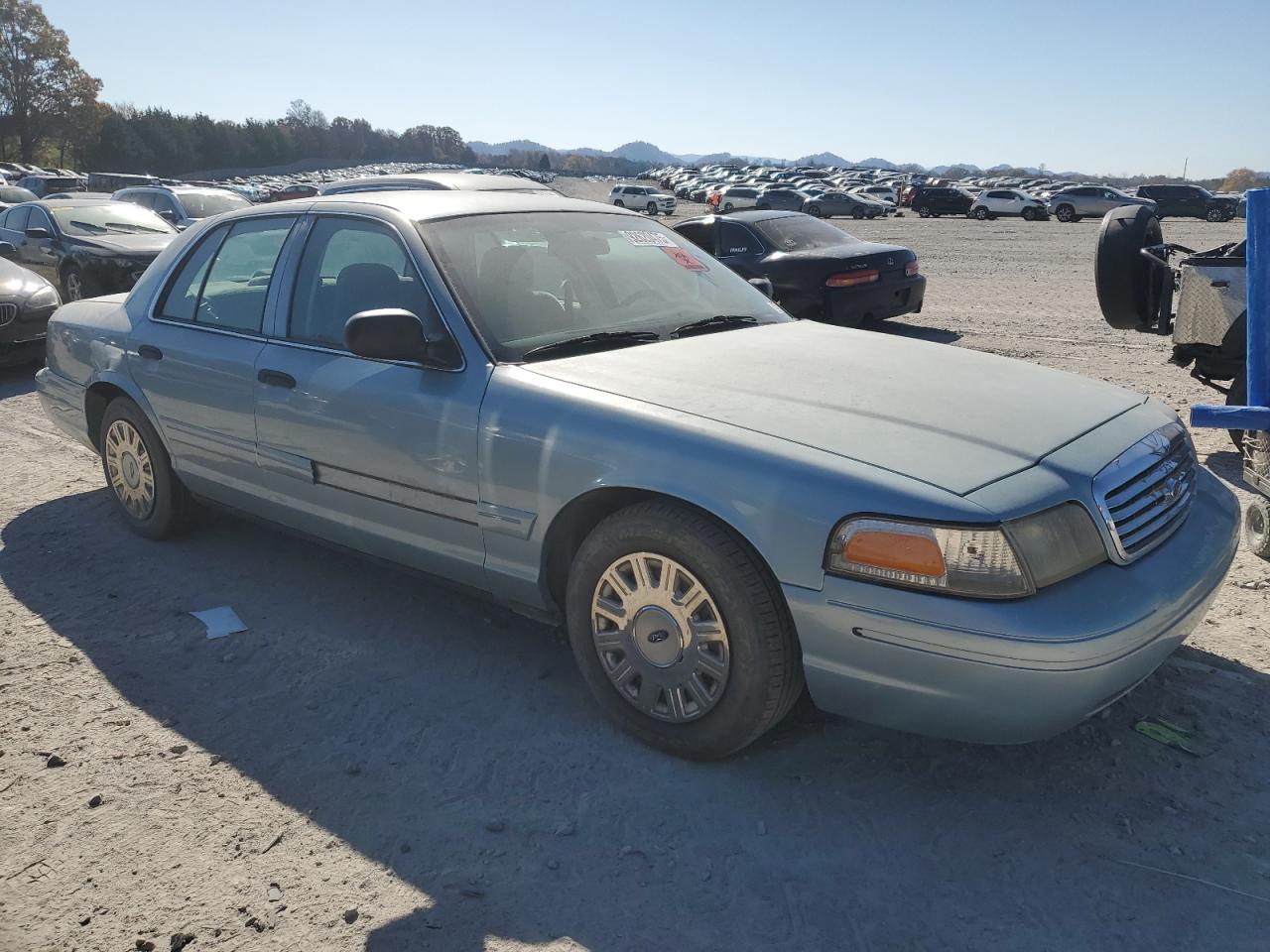 2004 Ford Crown Victoria Blue vin: 2FAFP73W14X114178