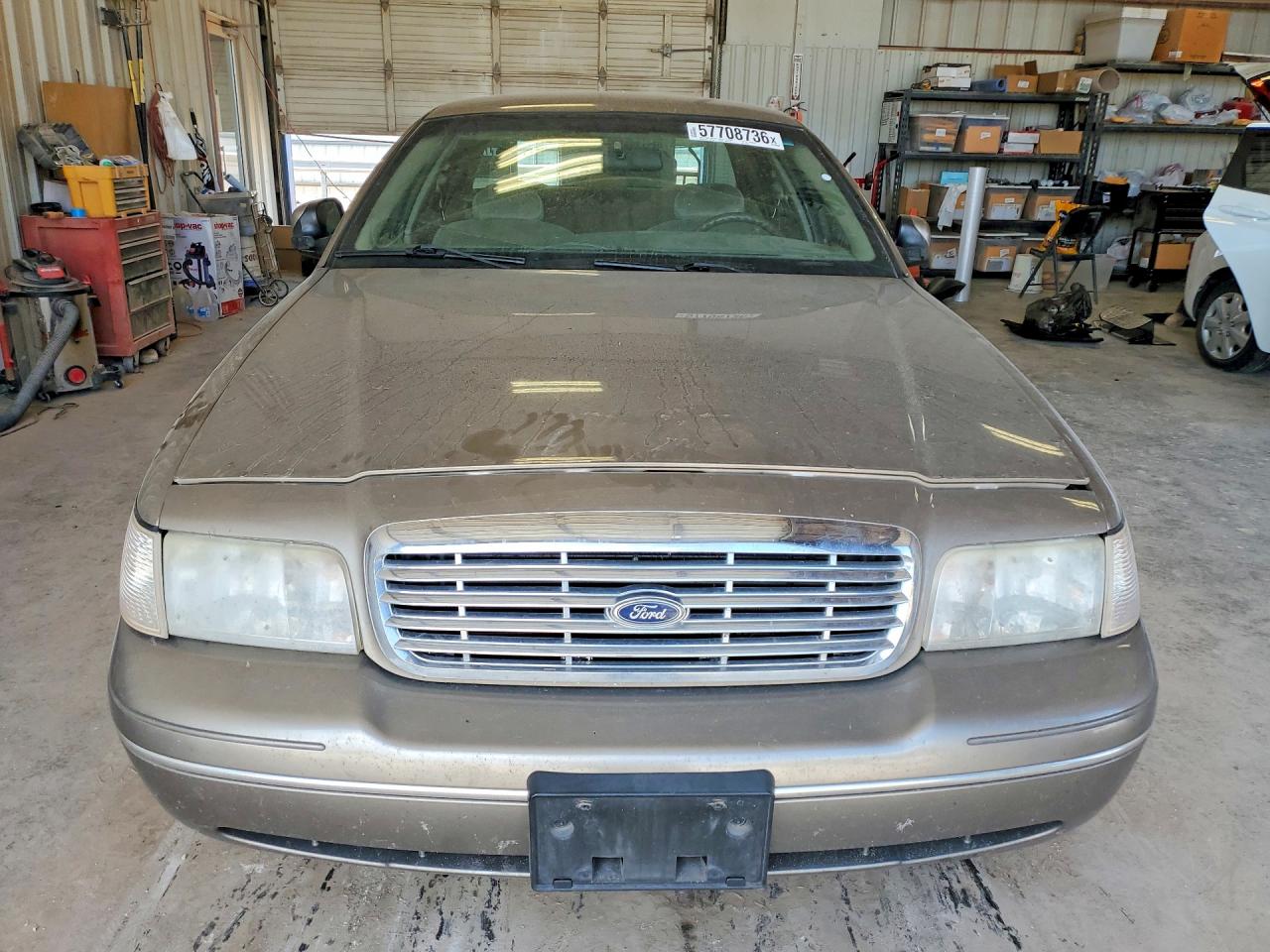 2001 Ford Crown Victoria Gray vin: 2FAFP73W41X195804