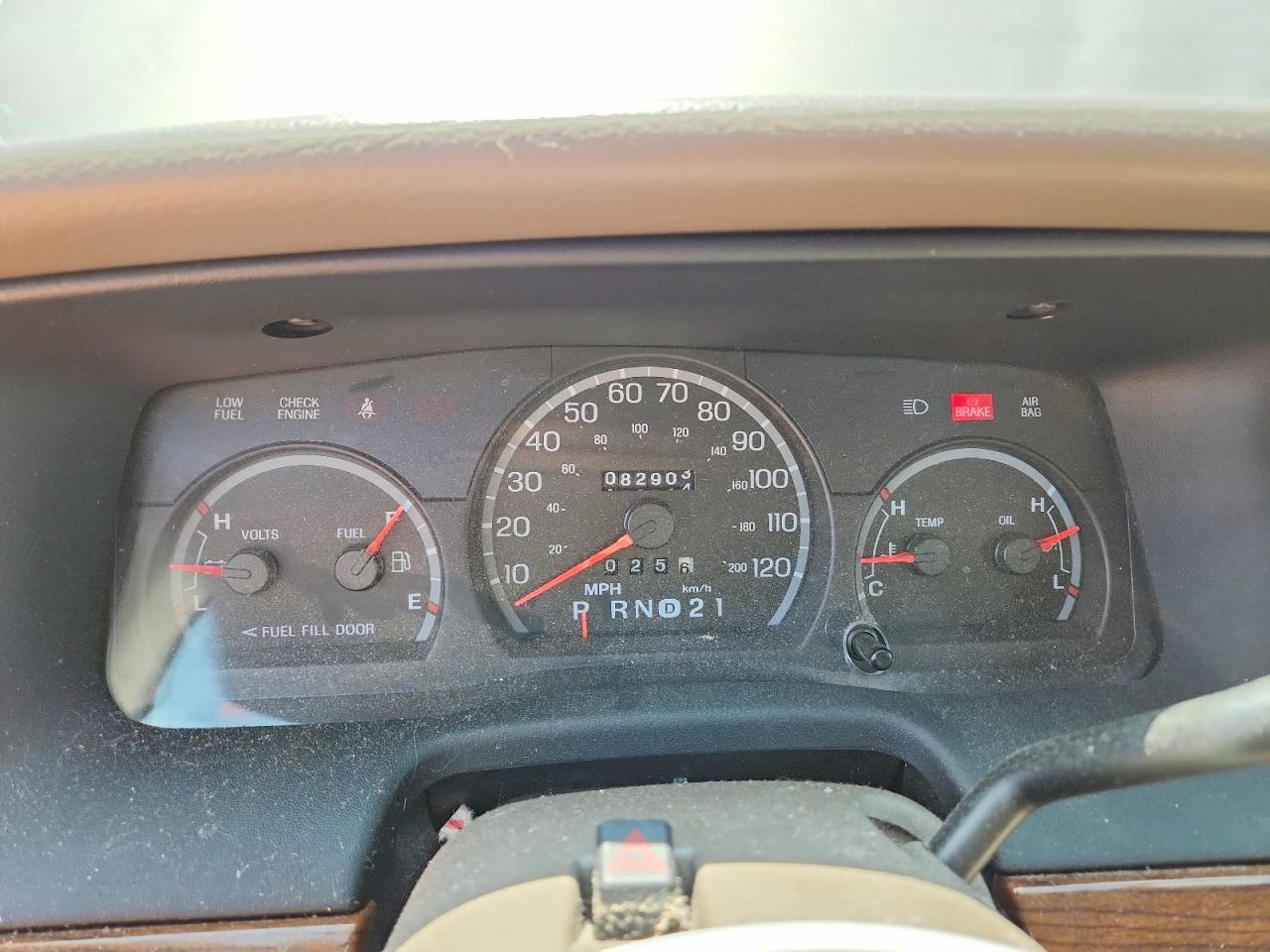 2003 Ford Crown Victoria Золотой vin: 2FAFP73W43X197121