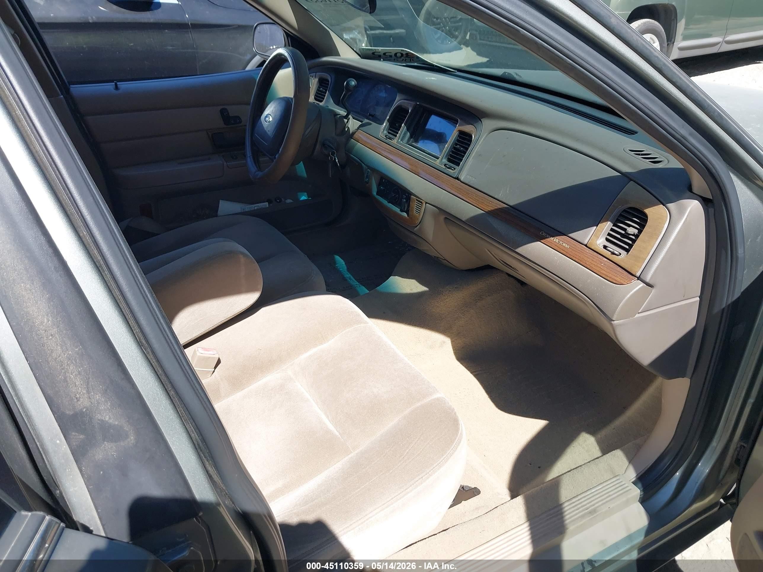 2003 Ford Crown Victoria Standard Серый vin: 2FAFP73W53X149160