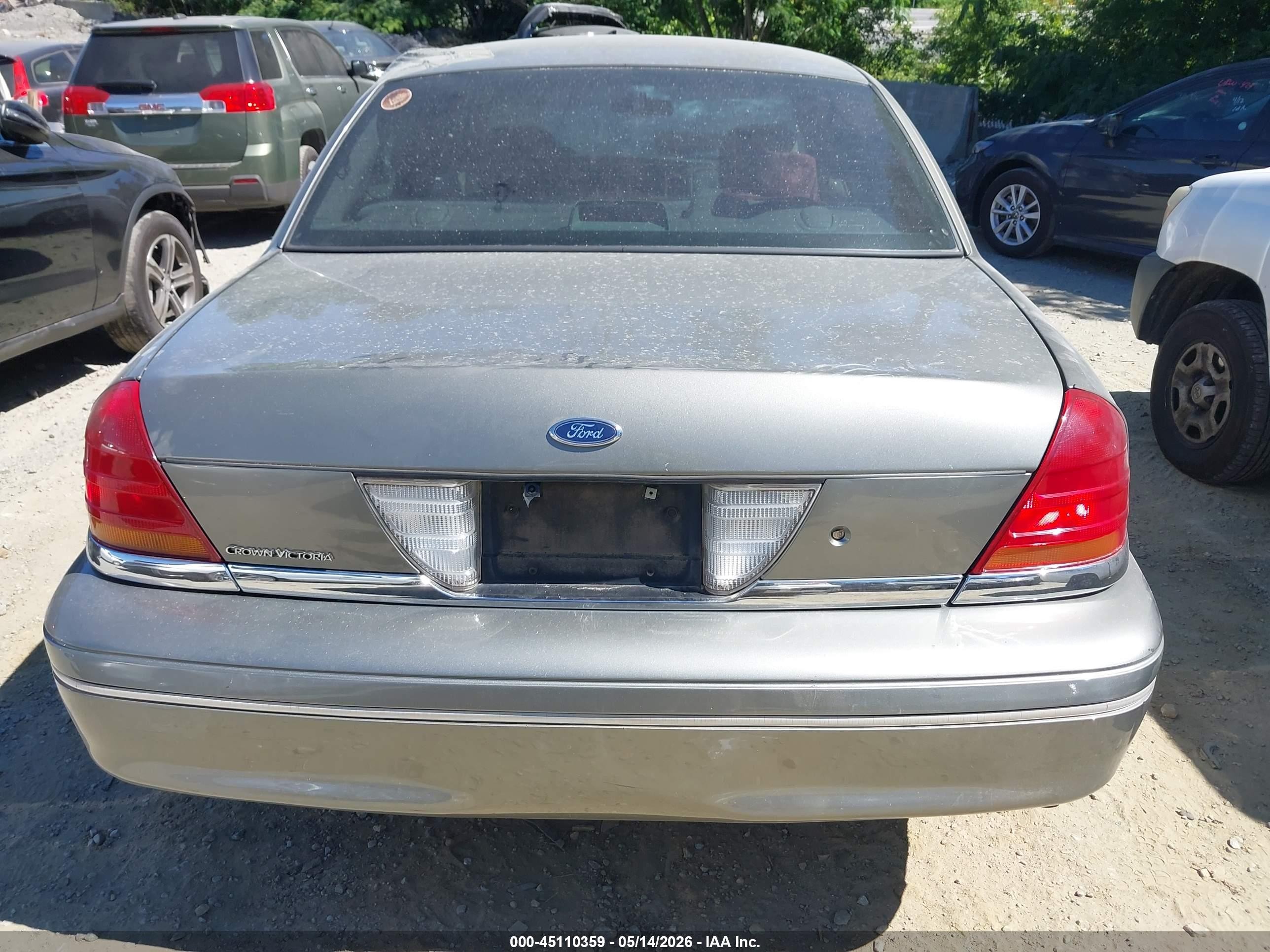 2003 Ford Crown Victoria Standard Серый vin: 2FAFP73W53X149160