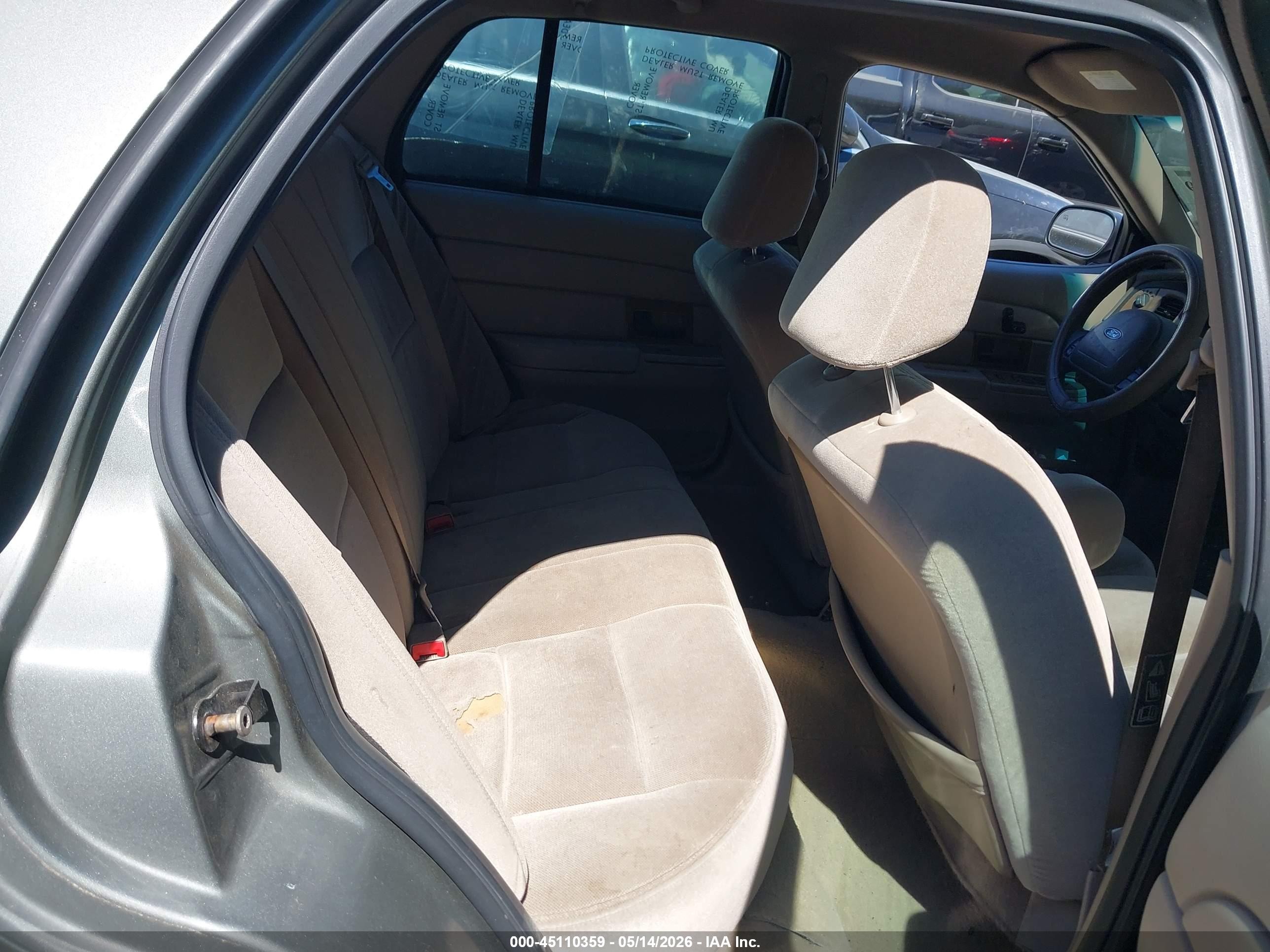 2003 Ford Crown Victoria Standard Серый vin: 2FAFP73W53X149160
