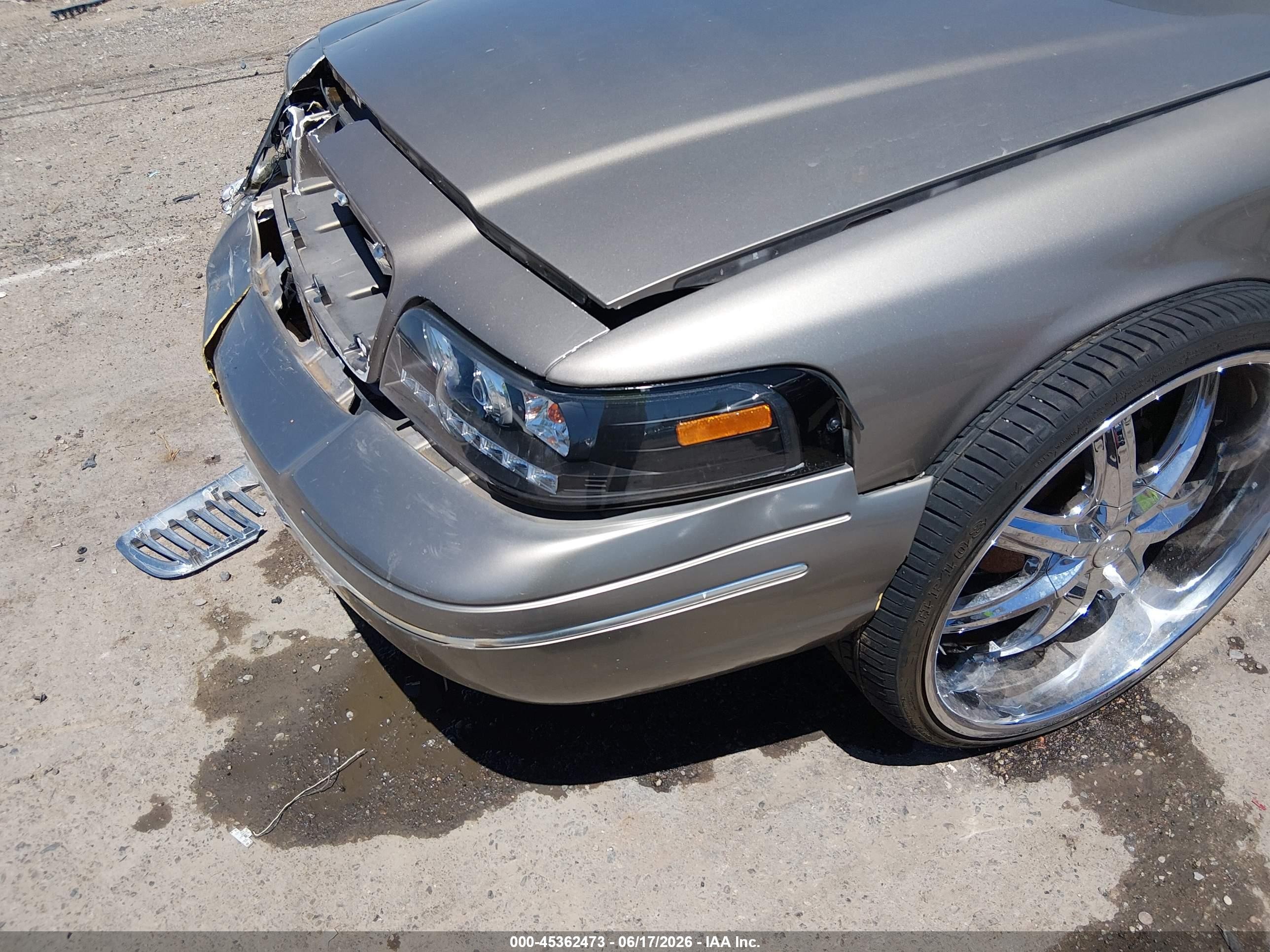 2003 Ford Crown Victoria Standard Желто-коричневый vin: 2FAFP73W63X108861