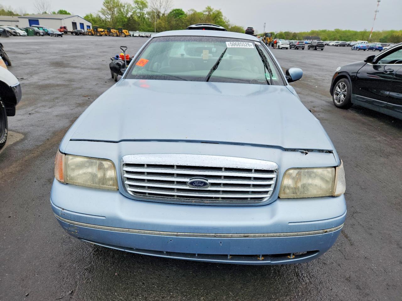 2000 Ford Crown Victoria Blue vin: 2FAFP73W7YX135963