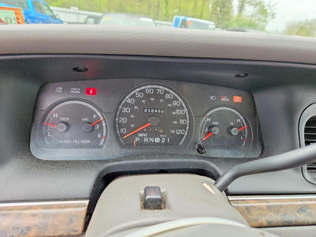 2000 Ford Crown Victoria Blue vin: 2FAFP73W7YX135963