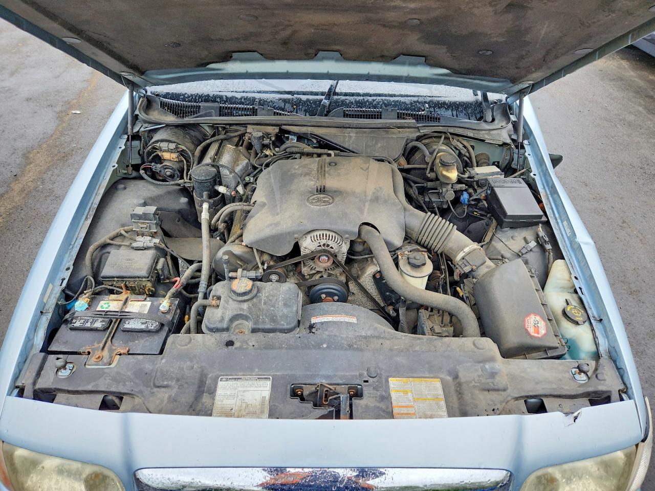 2000 Ford Crown Victoria Blue vin: 2FAFP73W7YX135963