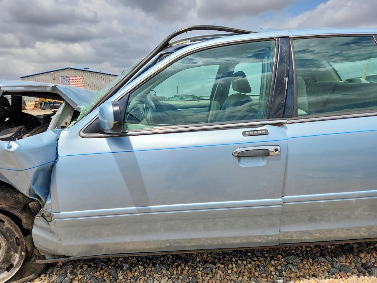 2003 Ford Crown Victoria Blue vin: 2FAFP73W83X123376