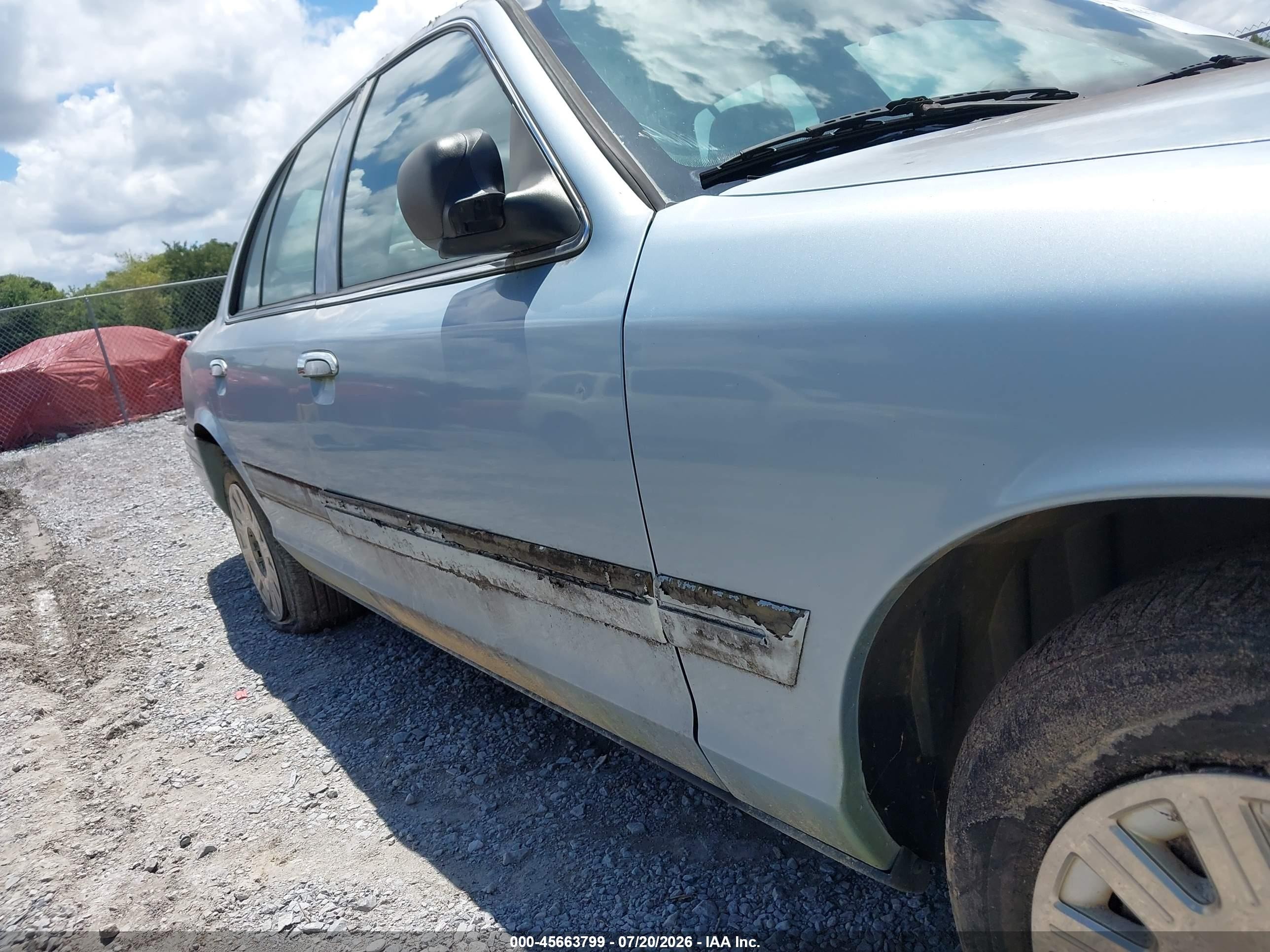 2003 Ford Crown Victoria Standard Light Blue vin: 2FAFP73WX3X182607