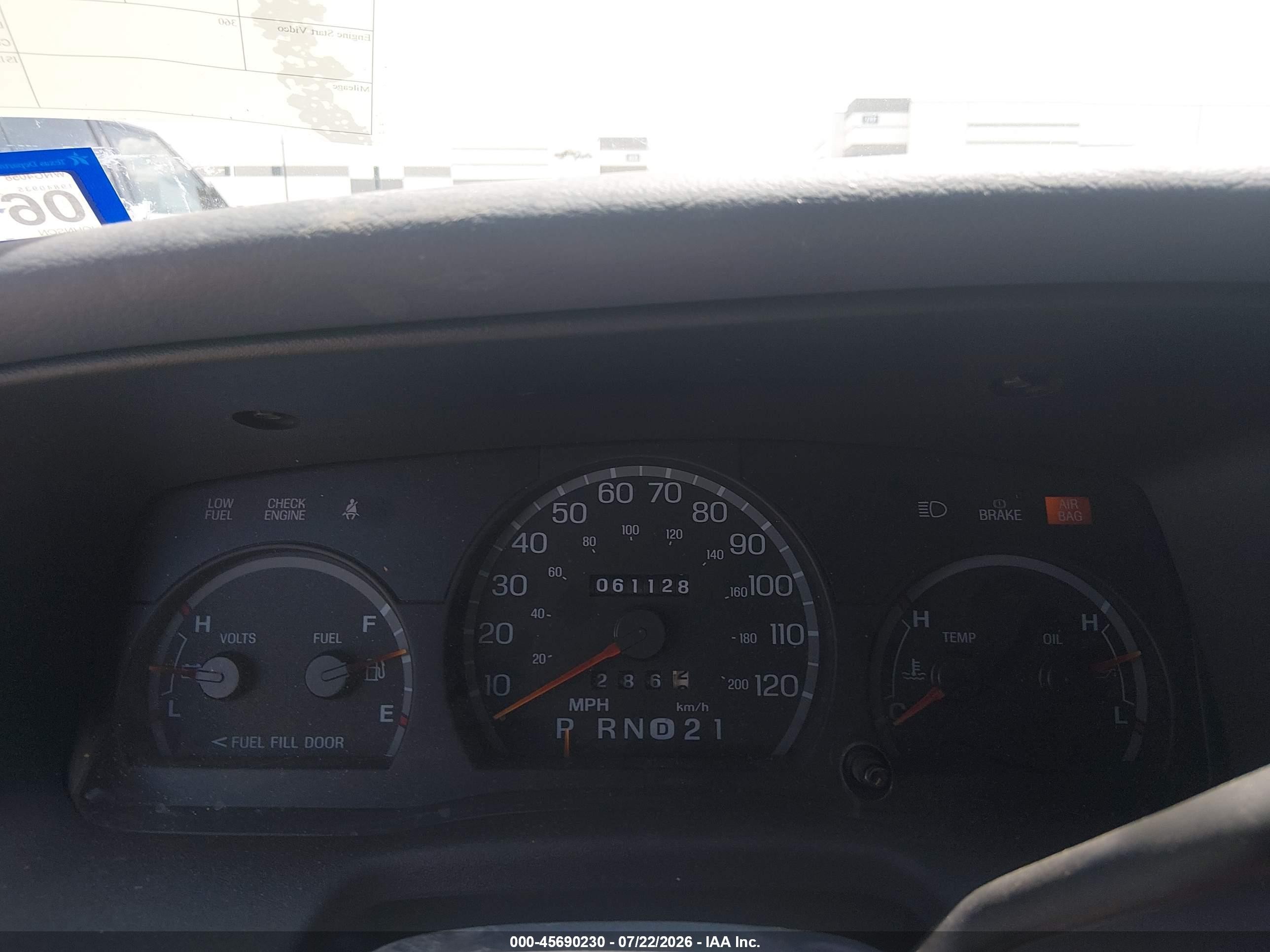 1998 Ford Crown Victoria   White vin: 2FAFP73WXWX190873