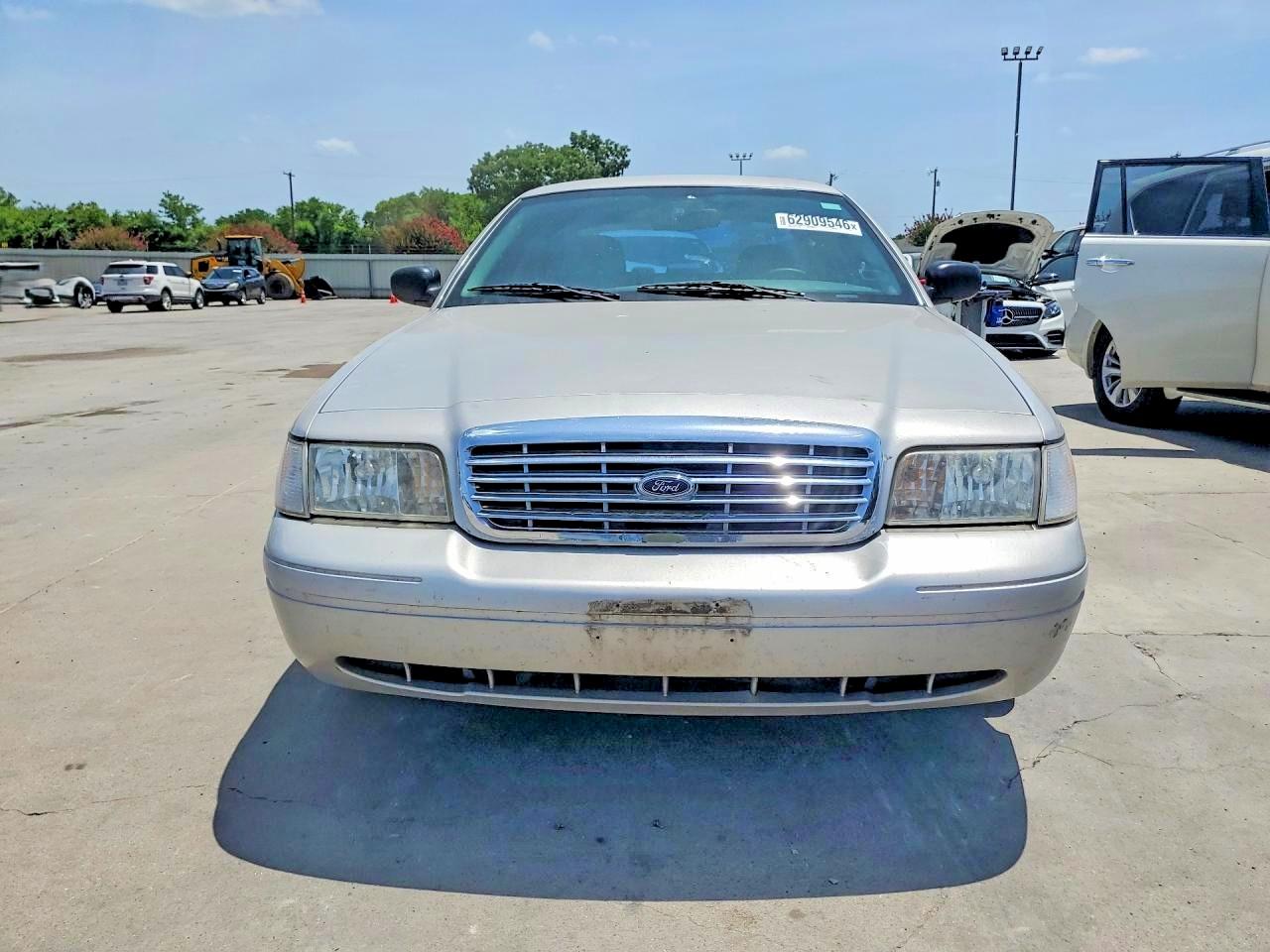 2008 Ford Crown Victoria Lx Silver vin: 2FAFP74V18X112538