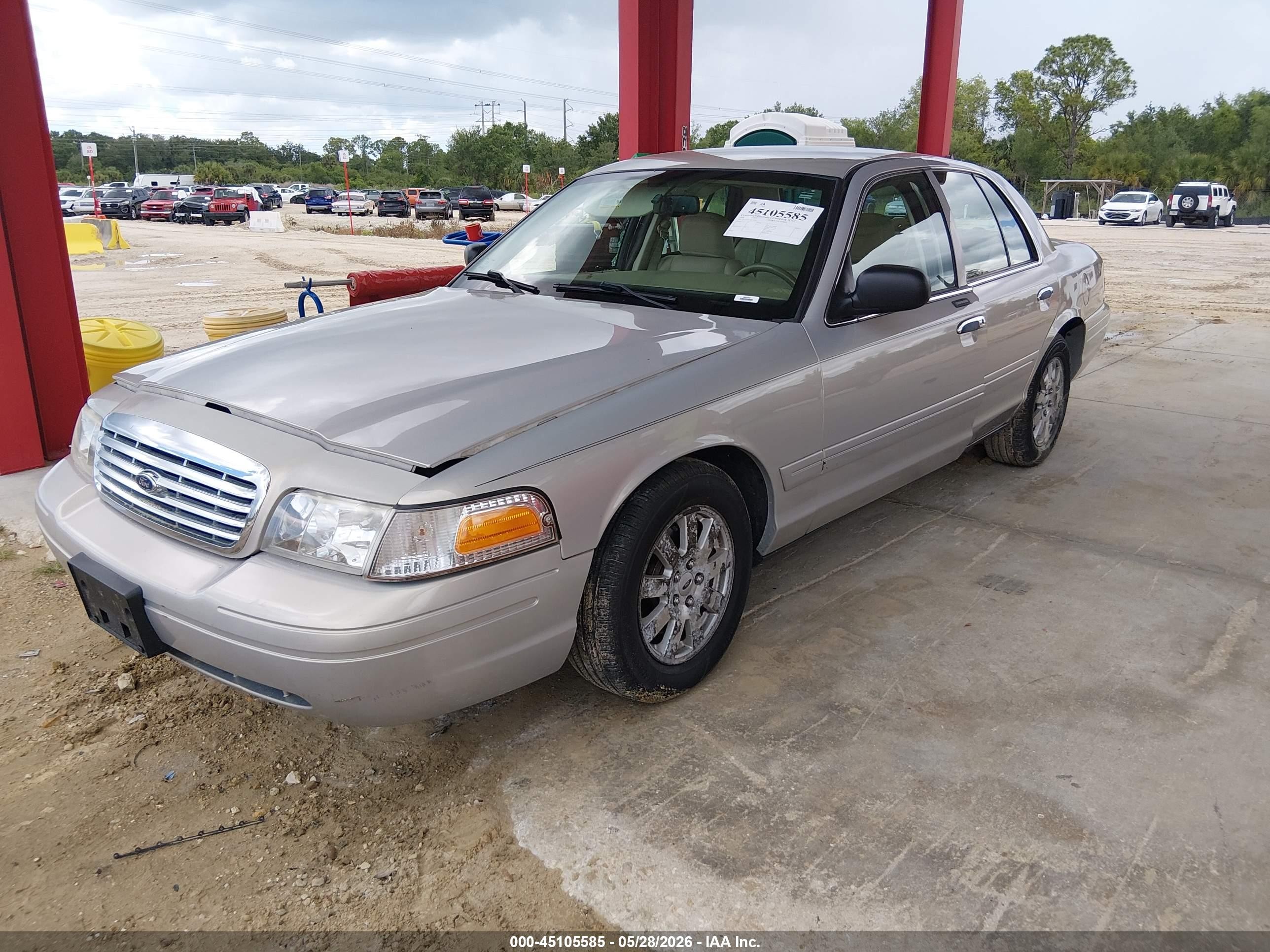 2008 Ford Crown Victoria Lx Champagne vin: 2FAFP74V38X135612