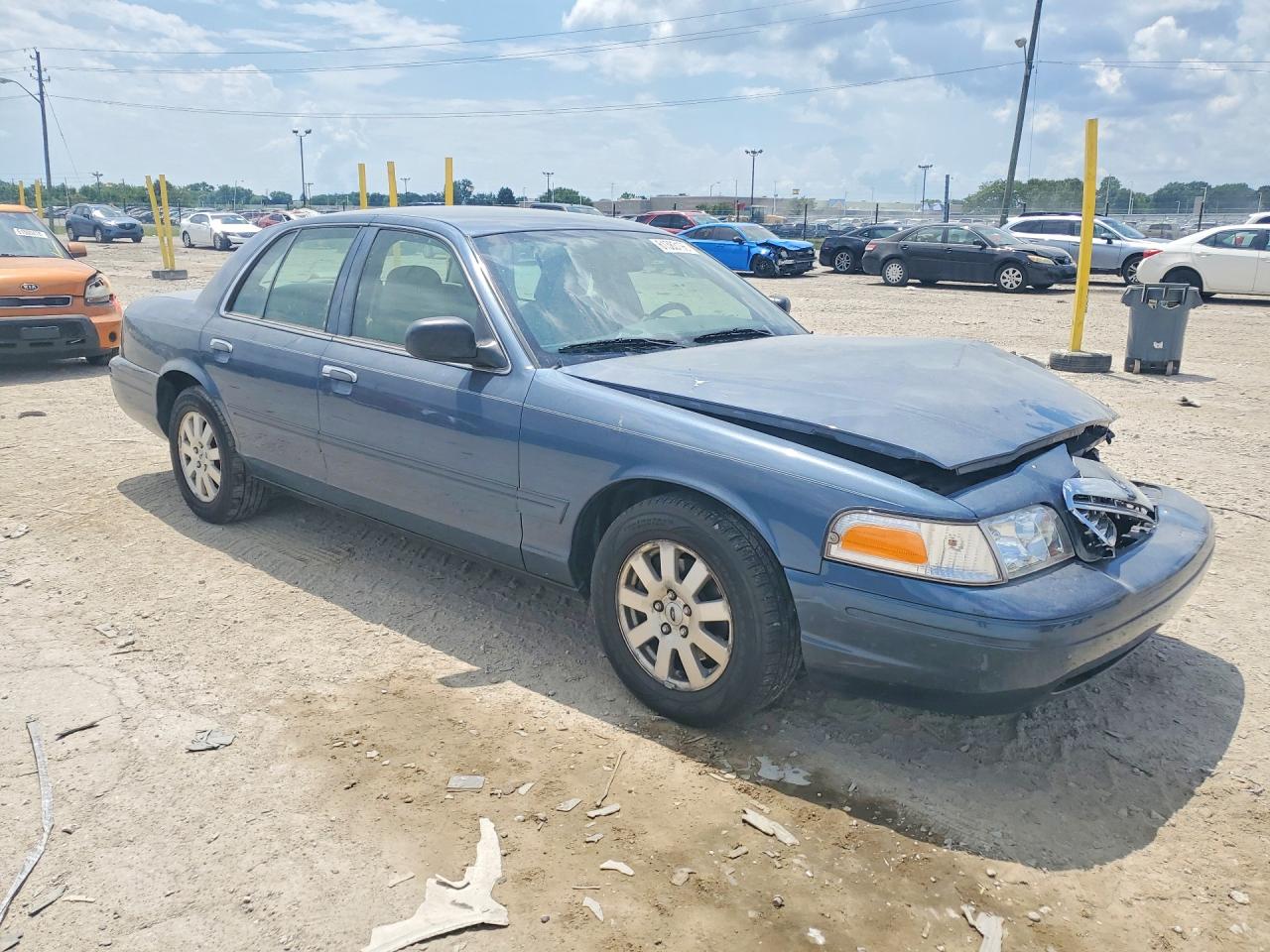2008 Ford Crown Victoria Lx Blue vin: 2FAFP74V68X132526