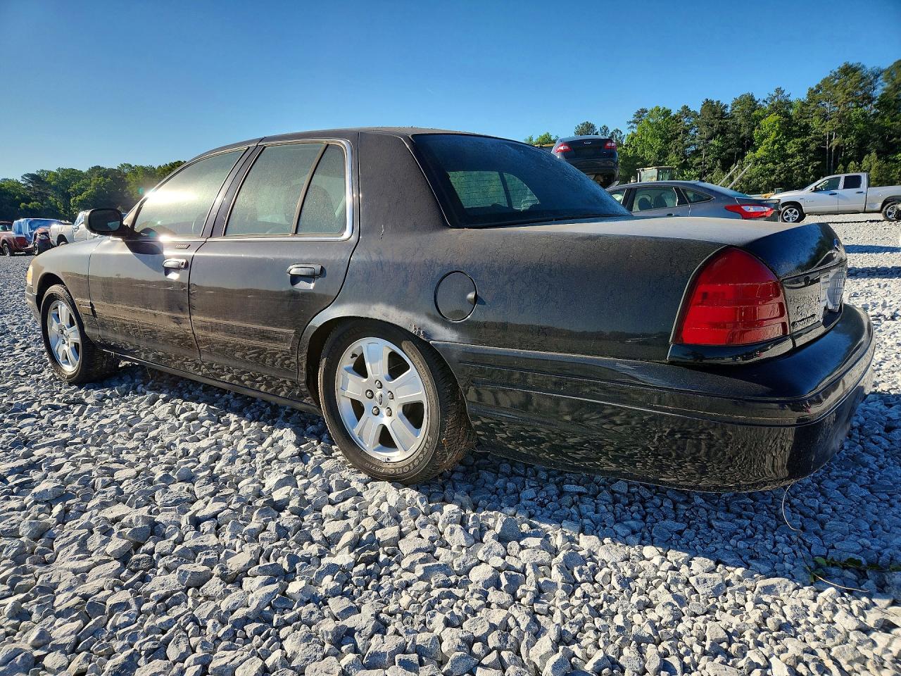 2007 Ford Crown Victoria Black vin: 2FAFP74V76X105266